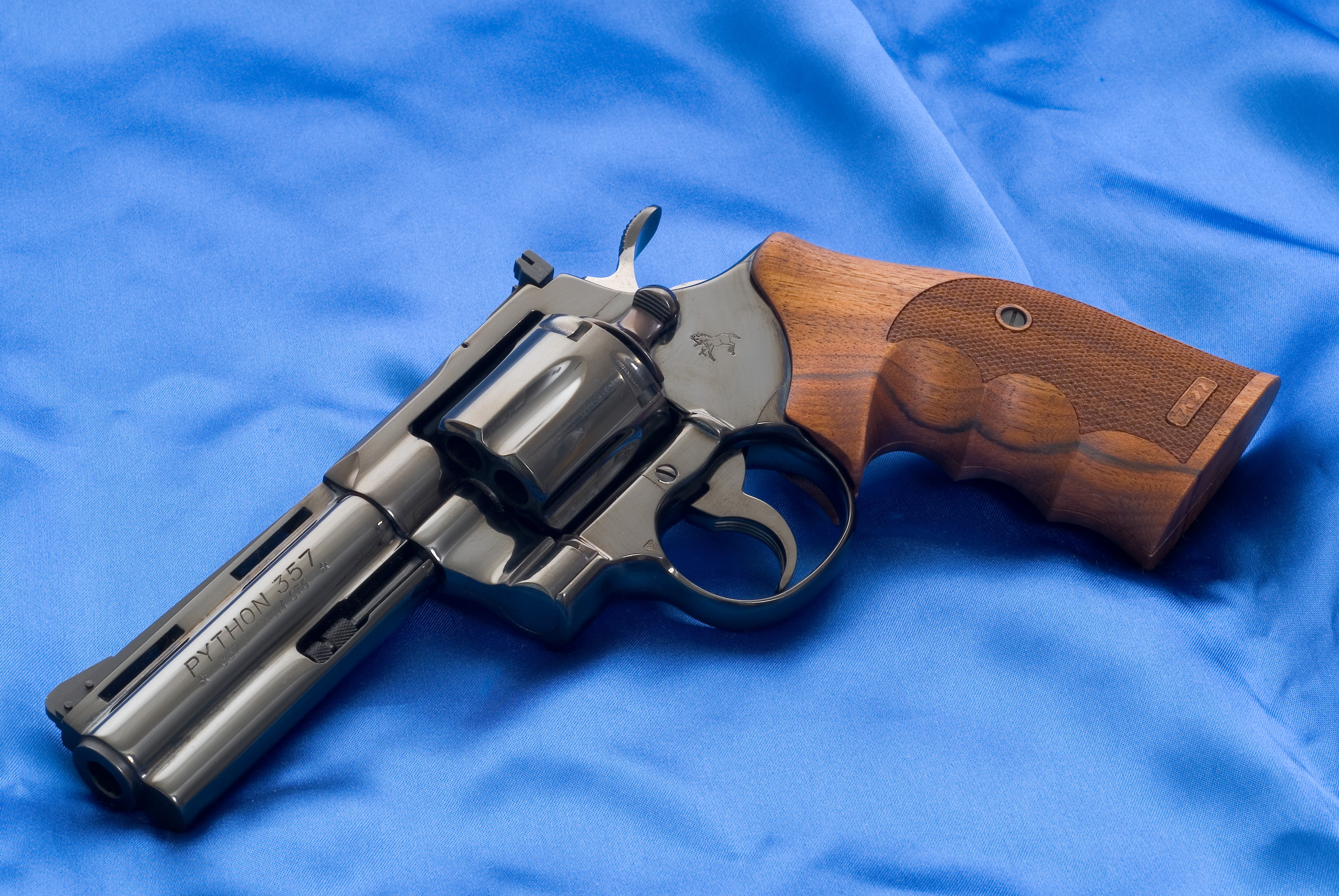 brown and gray Python 35 revolver, Wallpaper, Background, Weapons