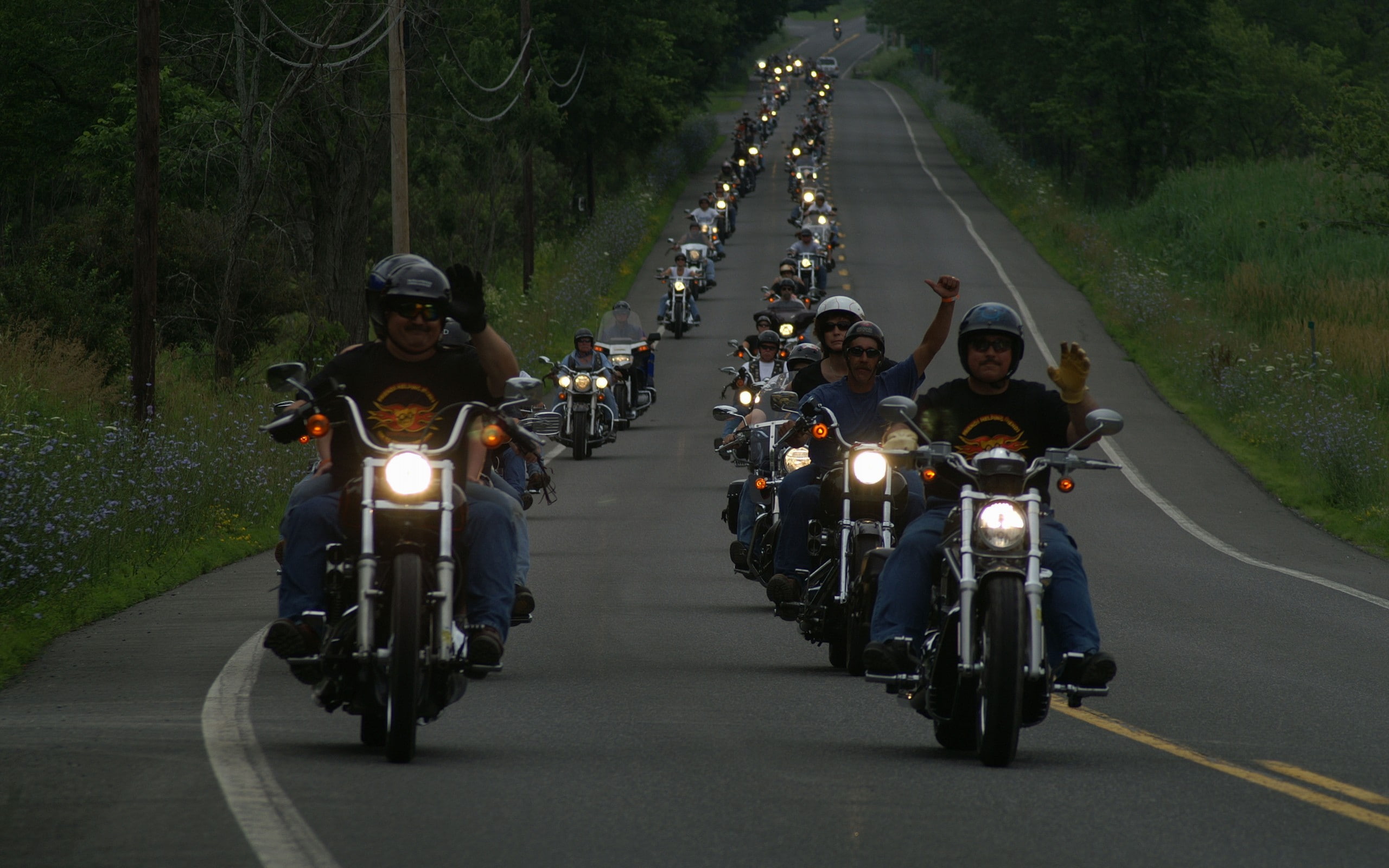 convoy harley davidson motorbikes 2560x1600  Motorcycles Harley Davidson HD Art