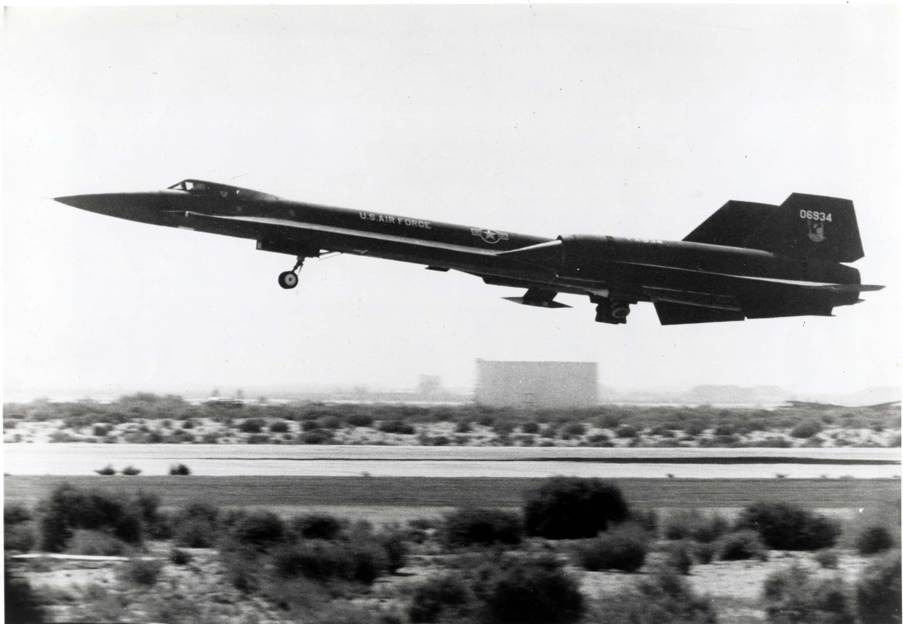 lockheed yf 12