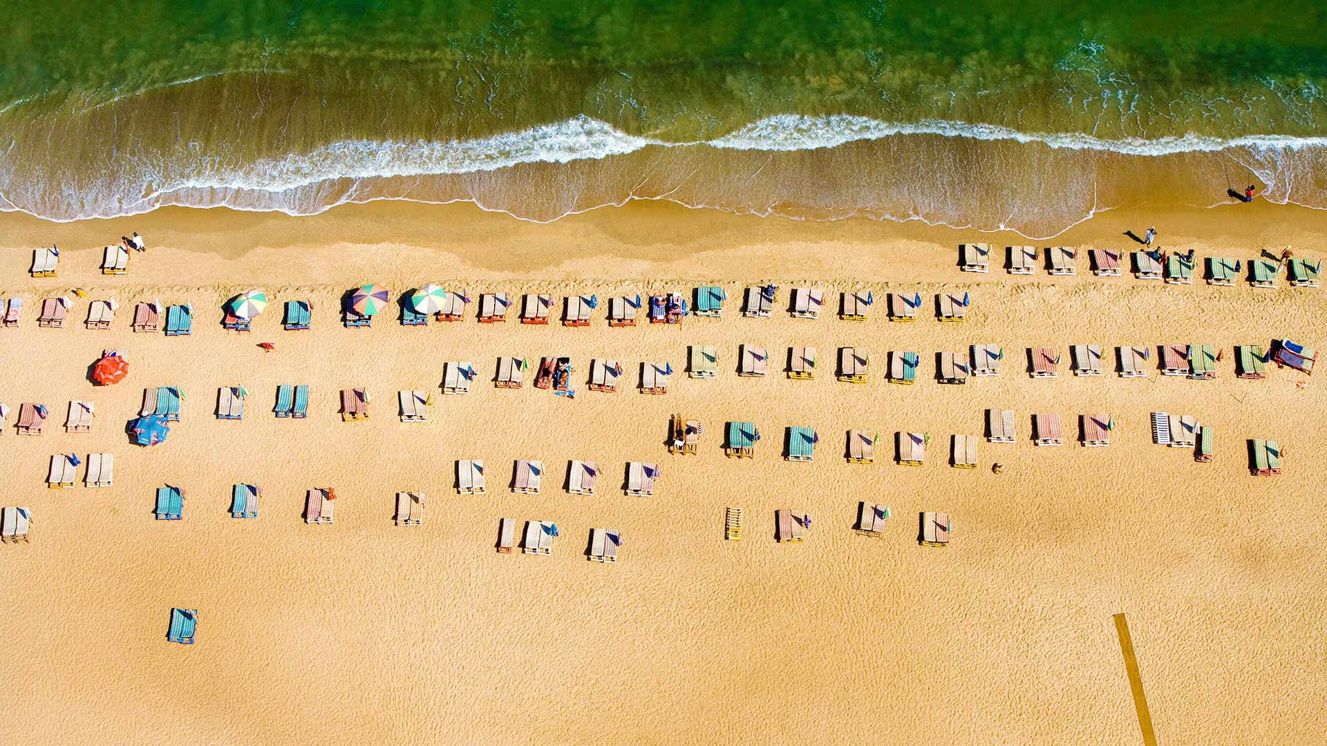 sand, sea, beach, stay, tan, vacation, India, chaise, Goa, Bug