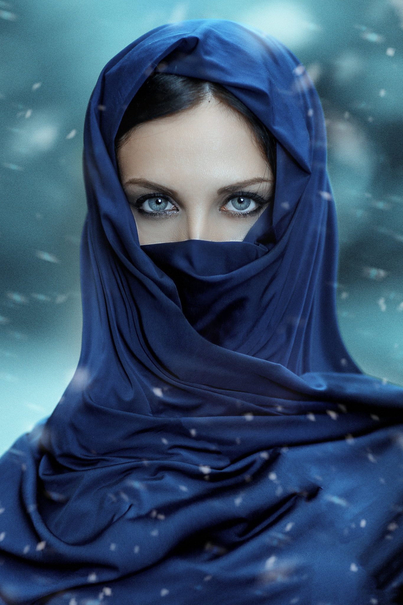 Alessandro Di Cicco, women, shawl, dark hair, blue eyes, makeup