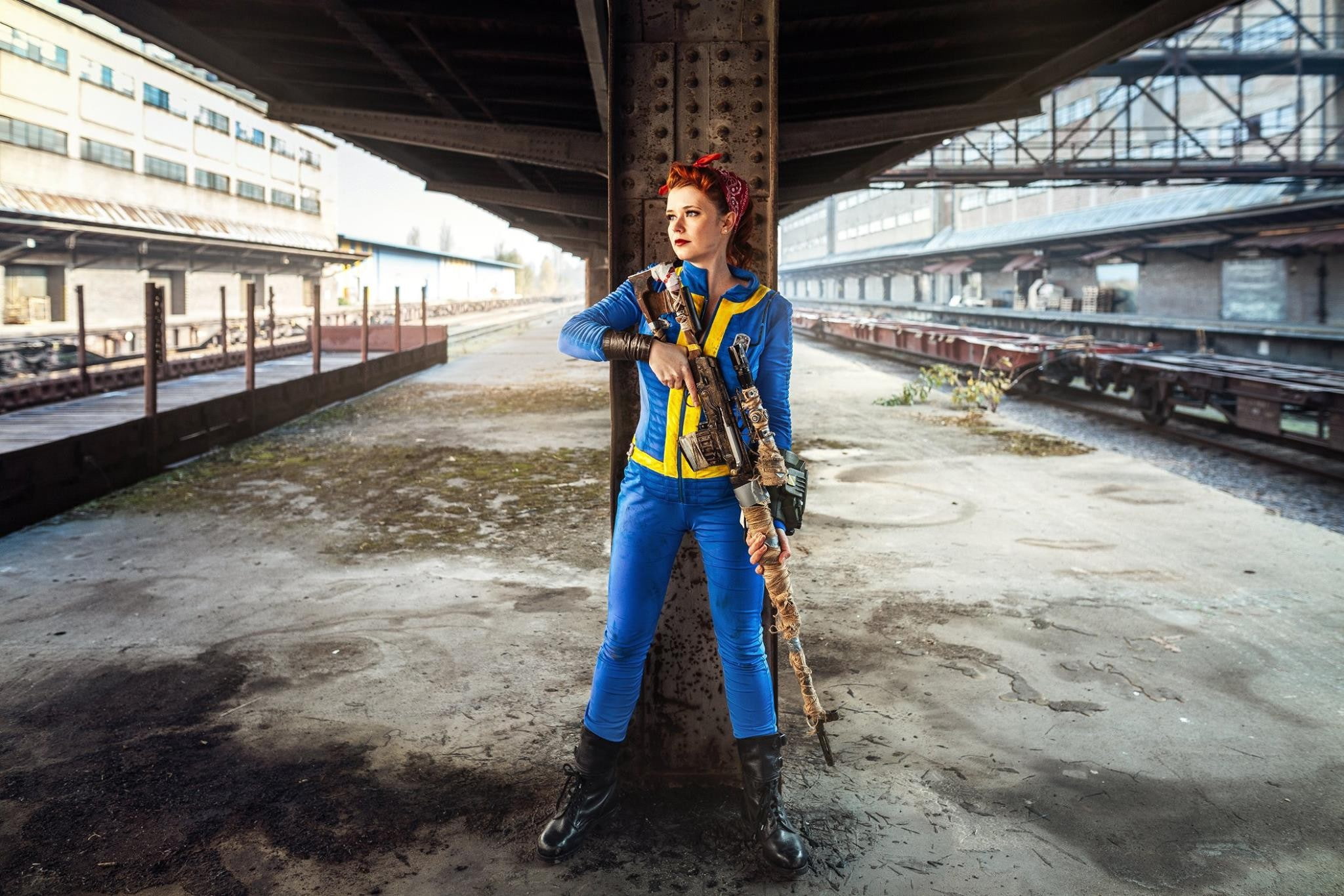 cosplay, Baty Alquawen, railway station, sniper rifle, Fallout 4
