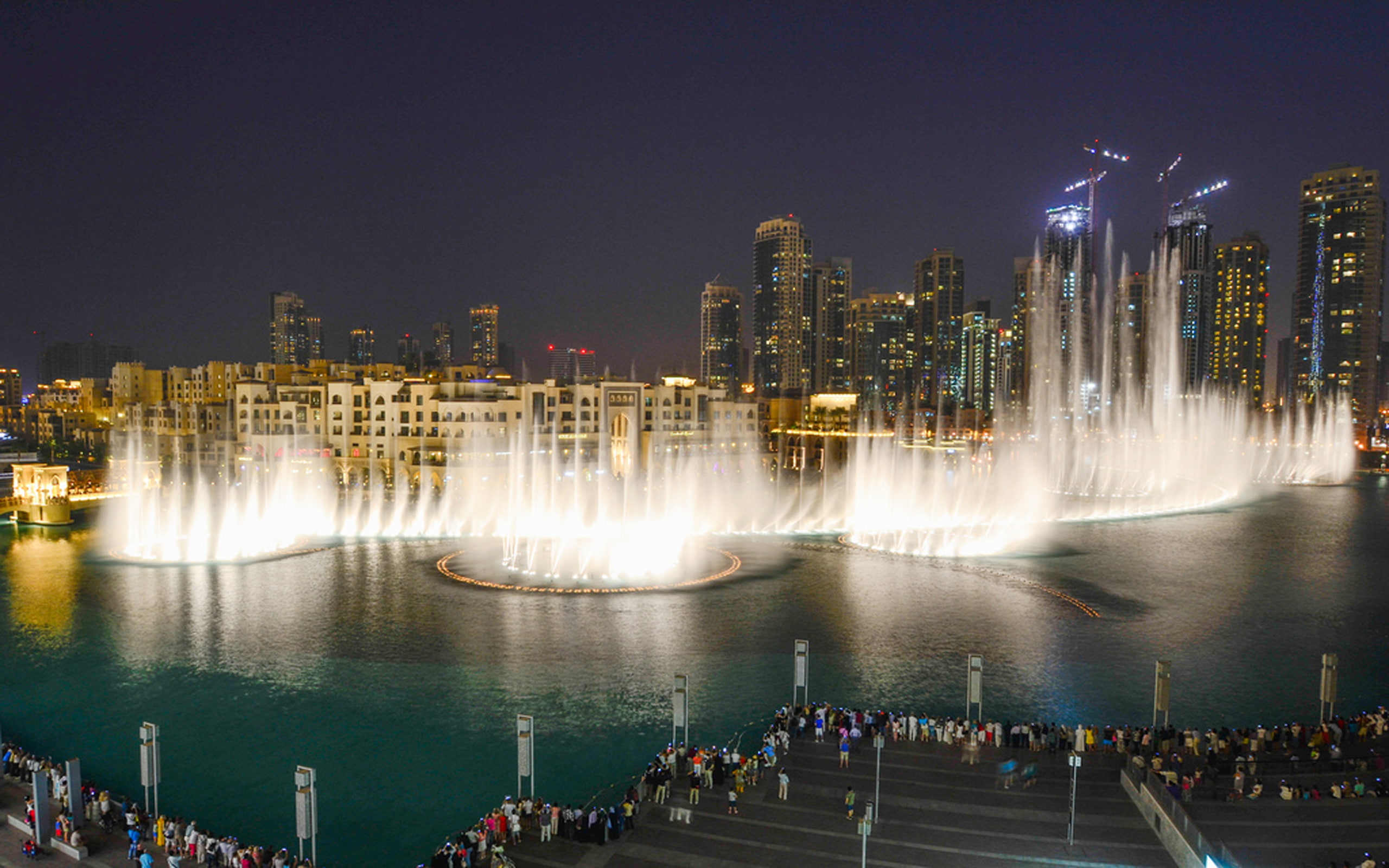 The Dubai Fountains 07463