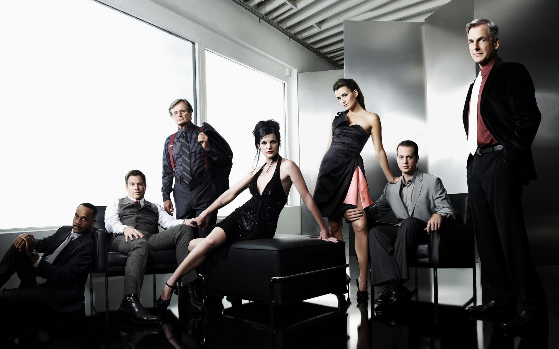 Free Download Hd Wallpaper Tv Show Ncis Abby Sciuto Anthony Dinozzo Cote De Pablo