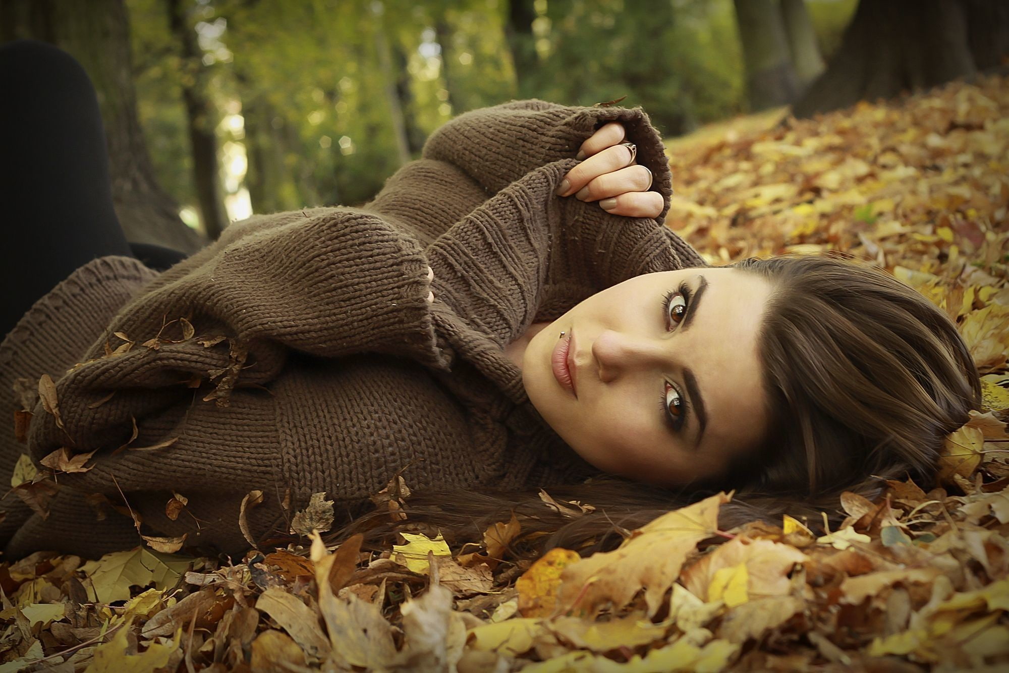 trees, leaves, piercing, model, women outdoors, face, brown eyes
