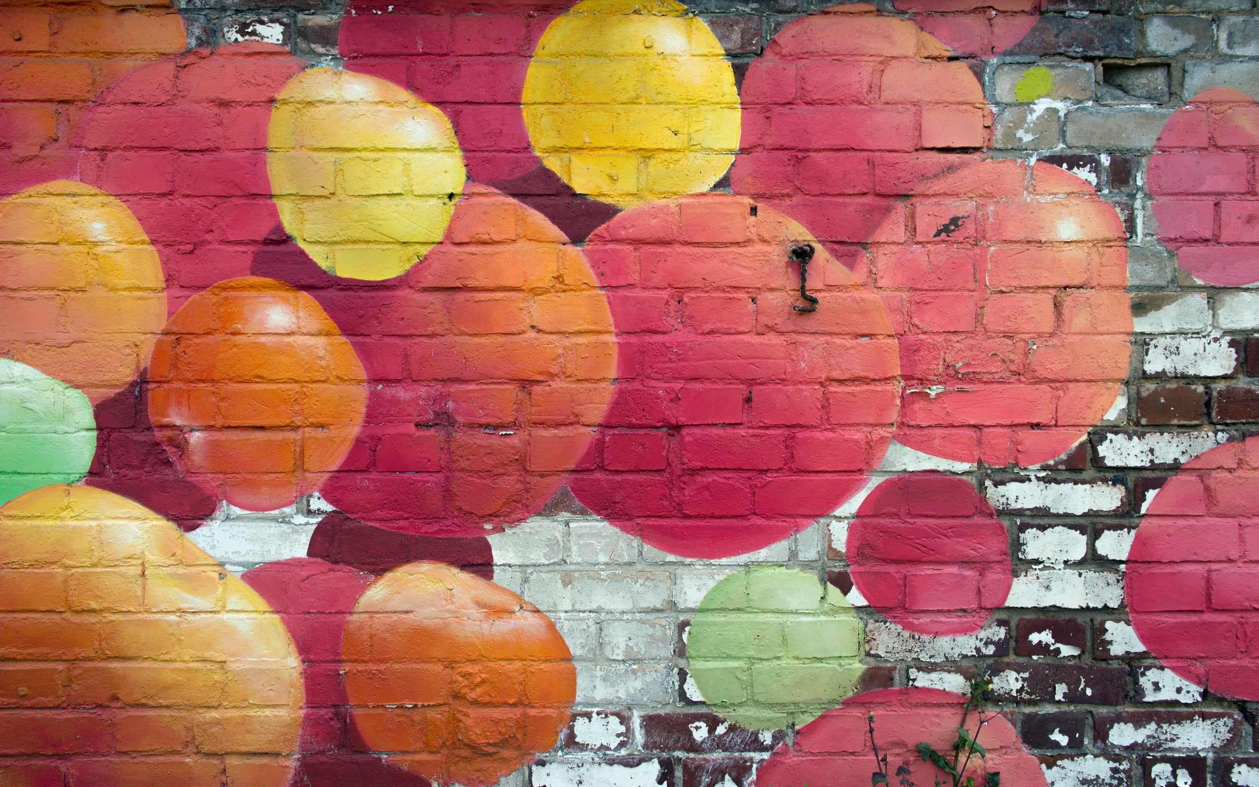 Bubbles on wall, pattern, background