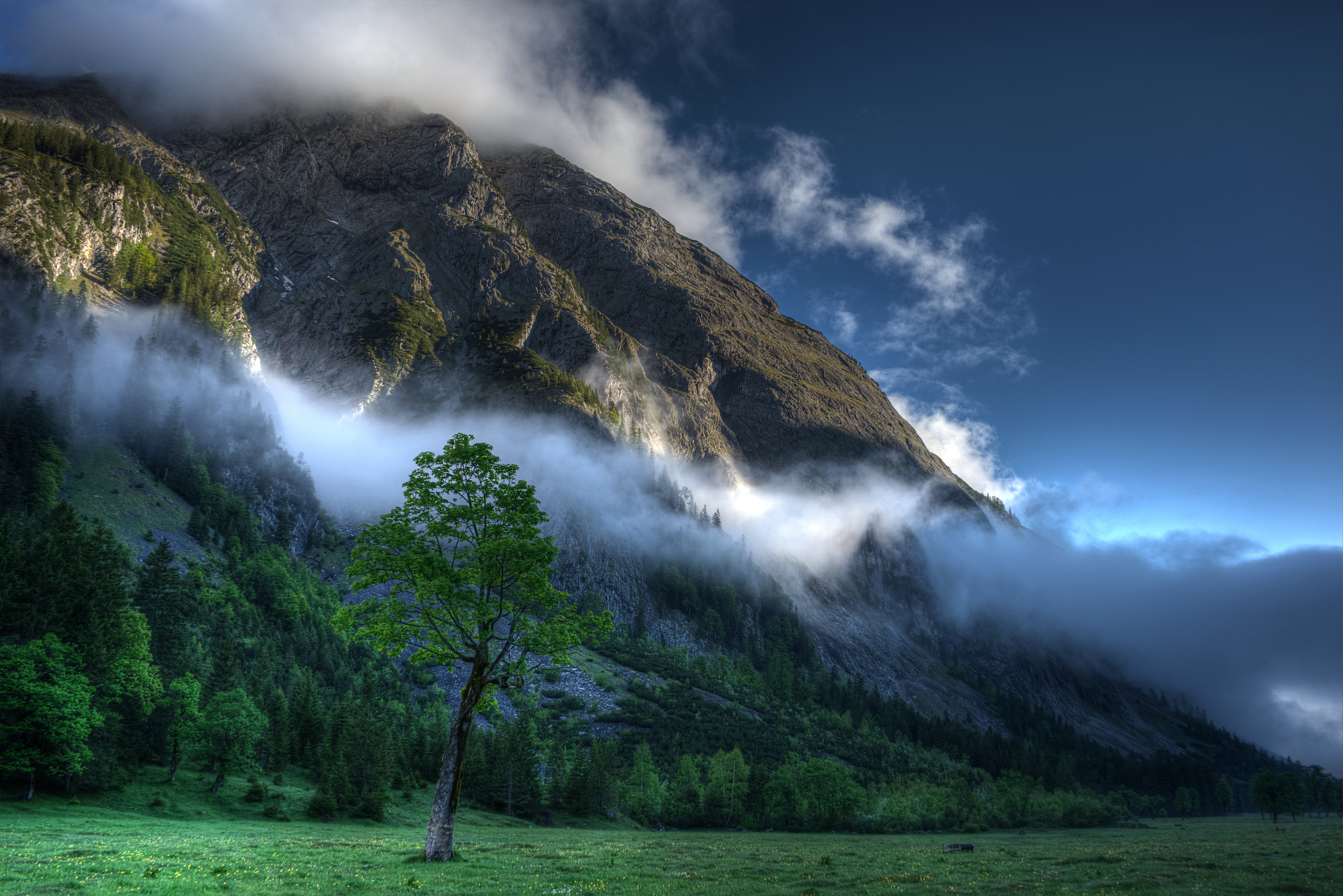 landscape foggy mountain during daytime, SOE, clouds, berge, karwendel  alps