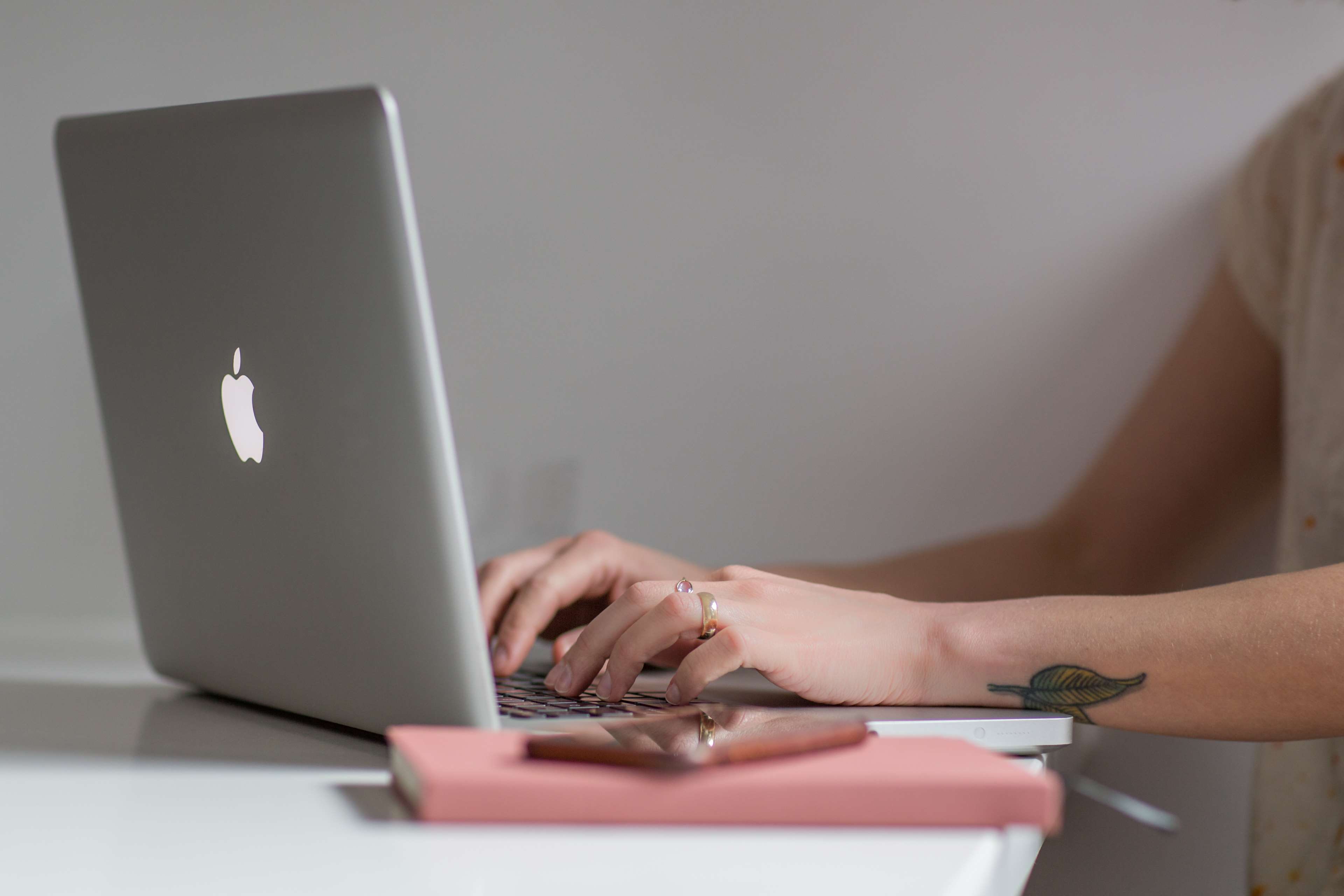 apple, computer, desk, electronics, indoors, laptop, table