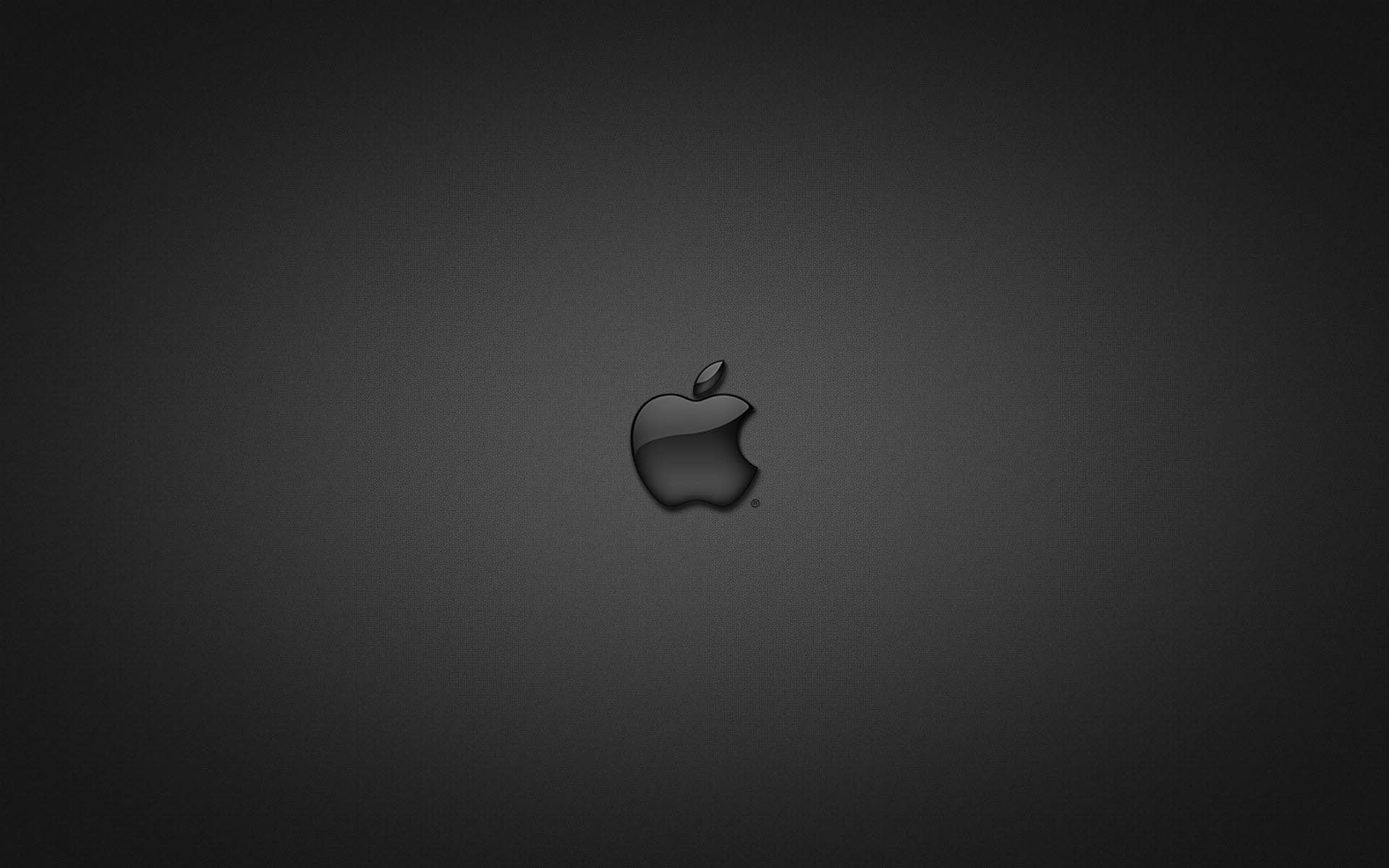Apple in Glass Black