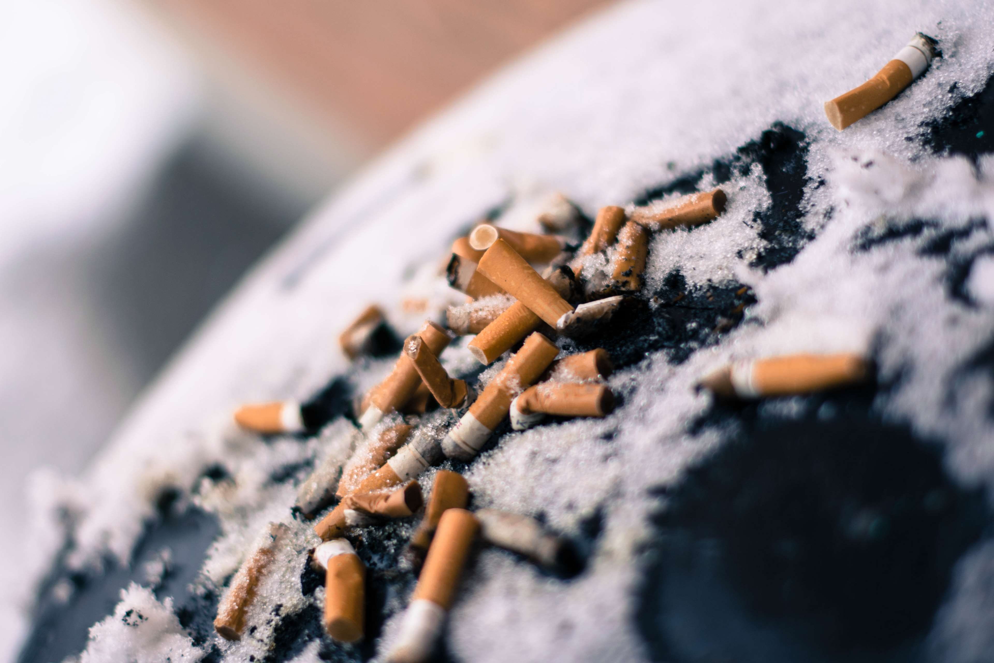 blurred background, cold, macro, smoke, close-up, cigarette