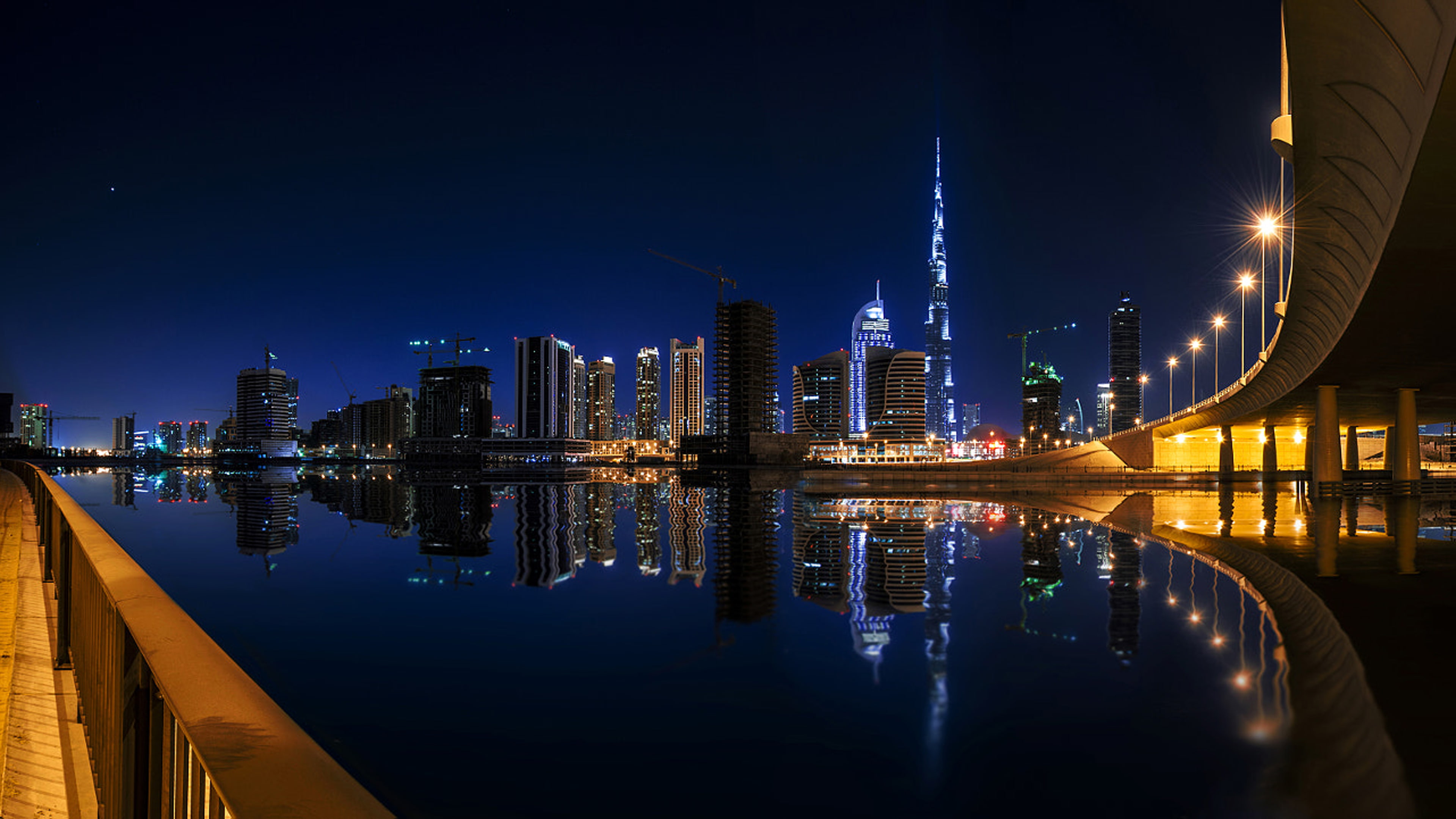 United Arab Emirates Calm Night In Dubai City And Architecture Hd Desktop Wallpapers For Tablets And Mobile Phones Free Download 3840×2160