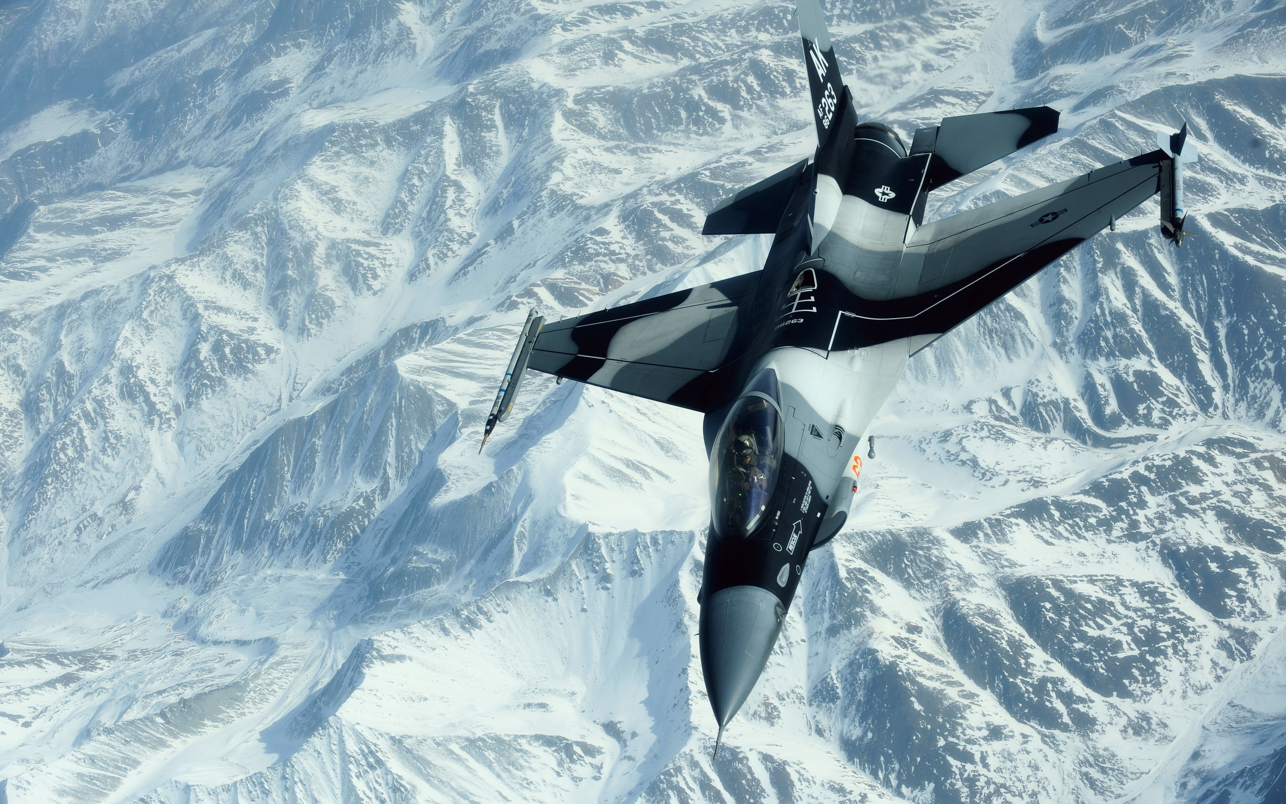 gray and black fighter jet, BACKGROUND, MOUNTAINS, FLIGHT, COLORS
