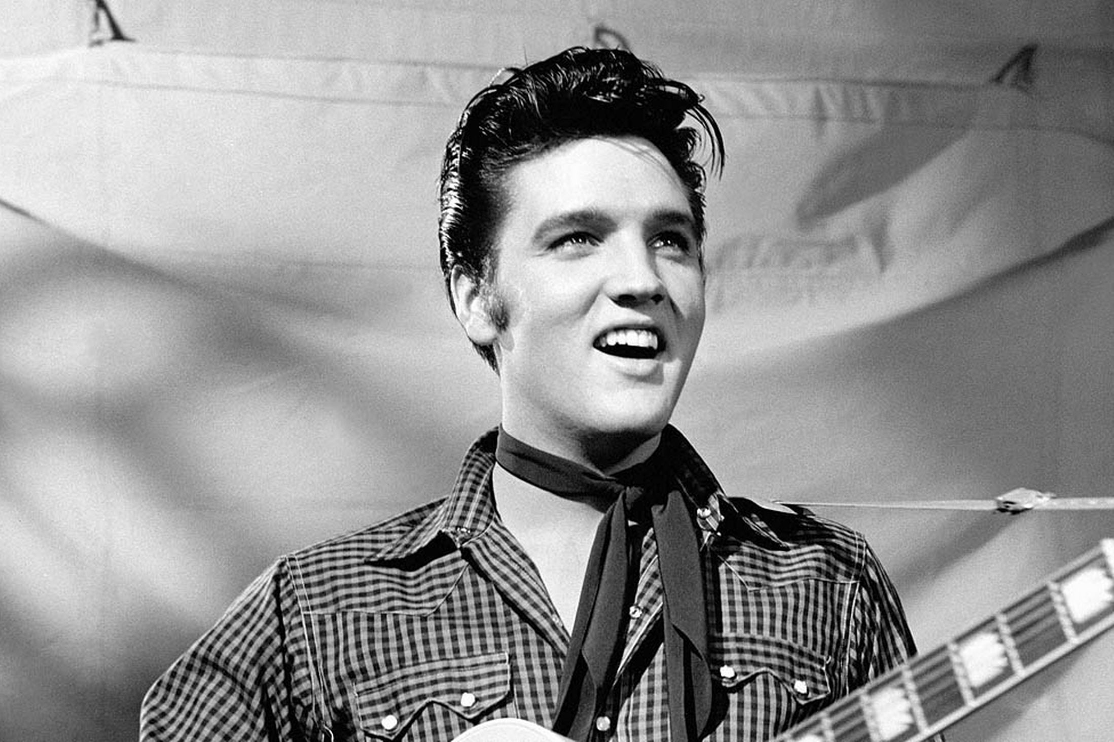 Elvis Presley photo, singer, actor, 20th century, black And White