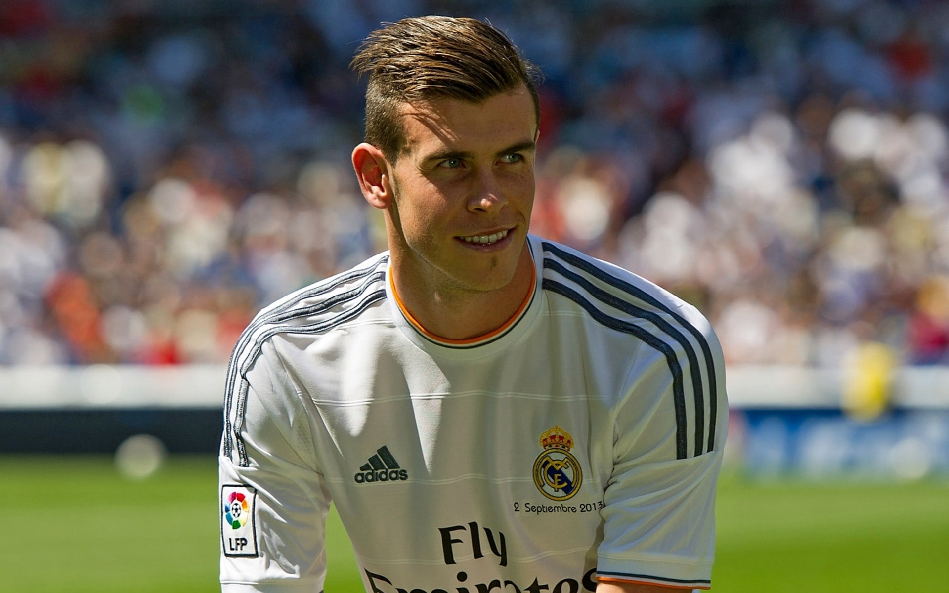 Gareth Bale, Real Madrid, Men, Football Player, men's white and black adids soccer jersey