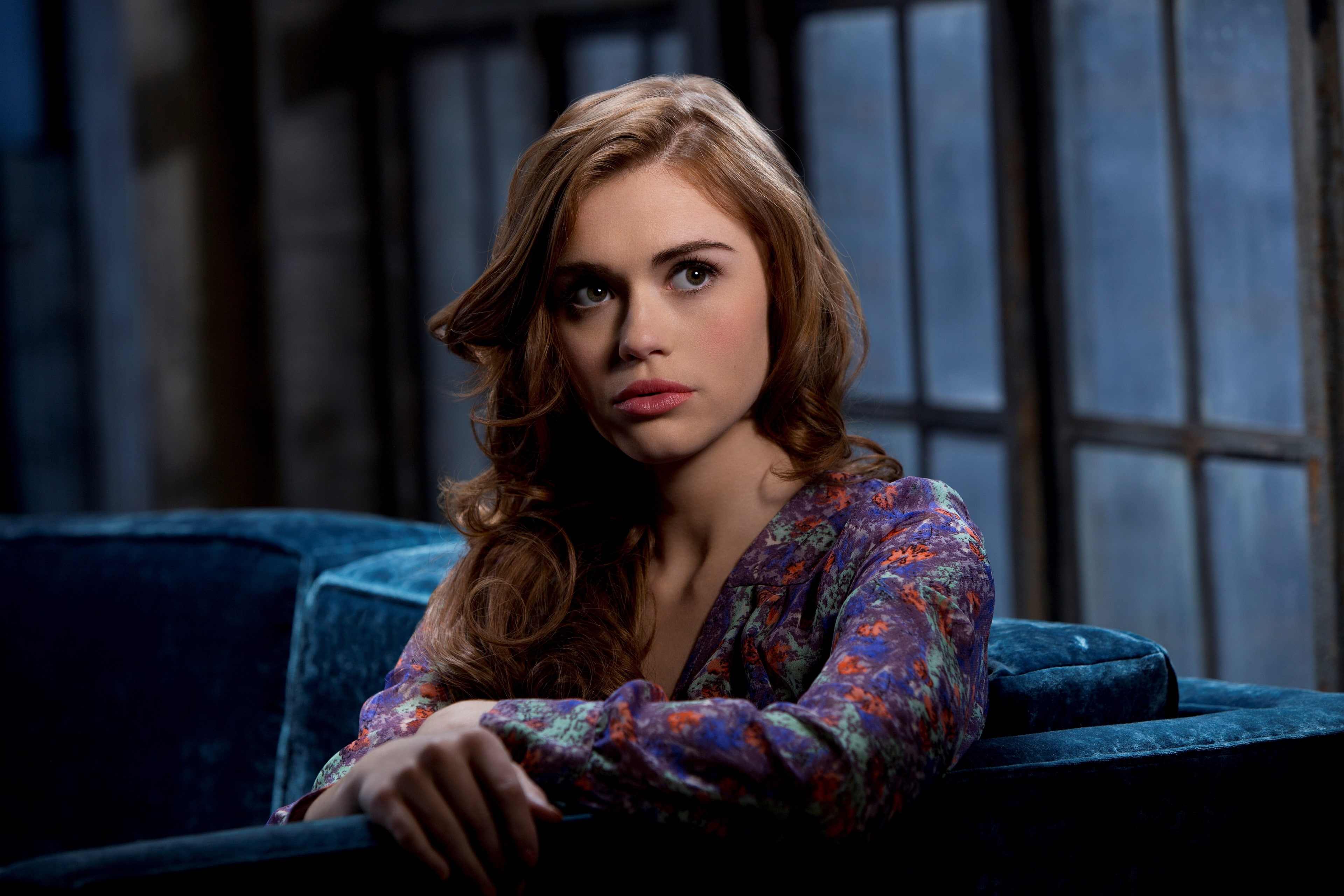 holland roden 4k hd  1080p, one person, portrait, young adult