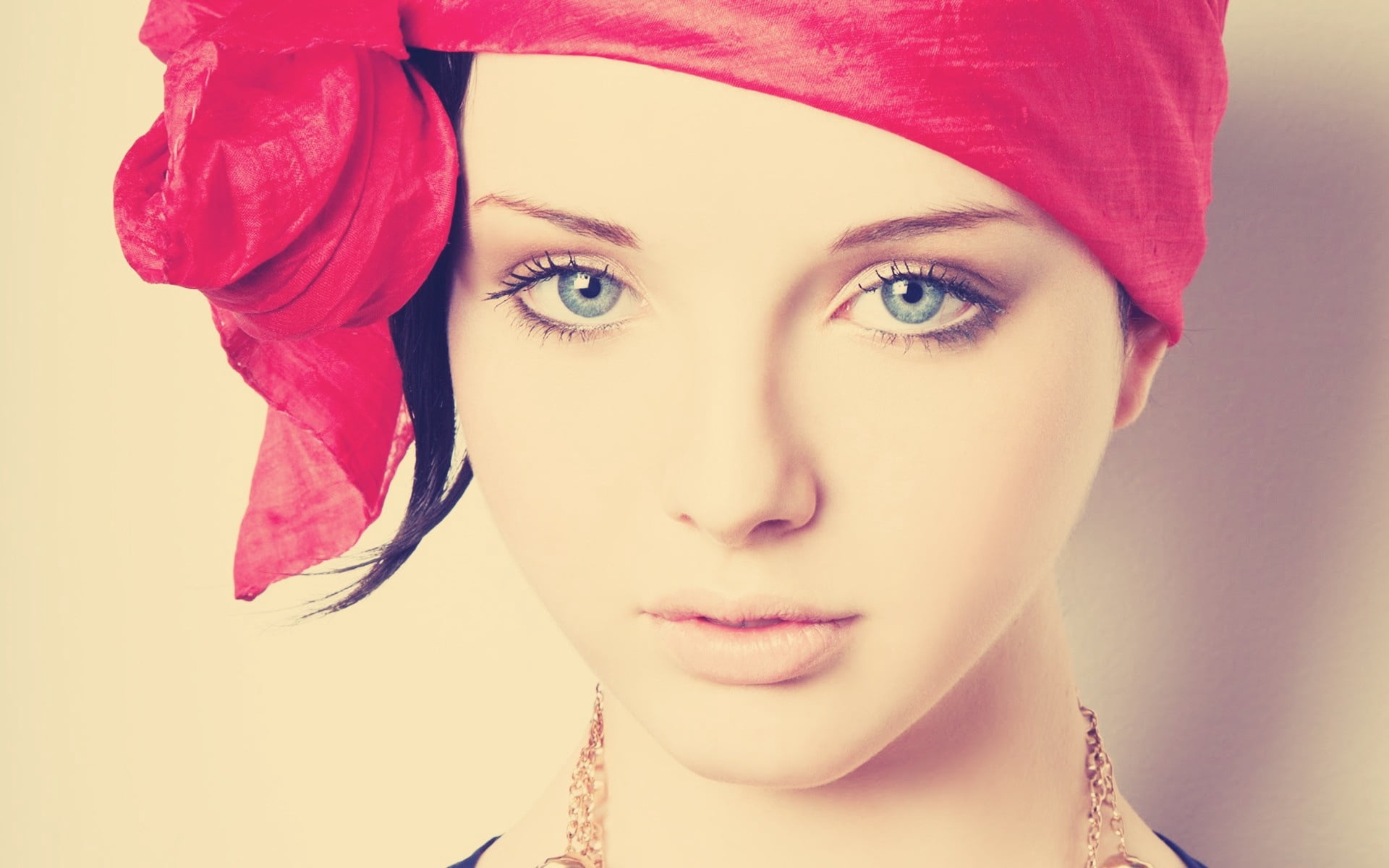 women's red headdress, face, eyes, blue eyes, scarf, bow, charm