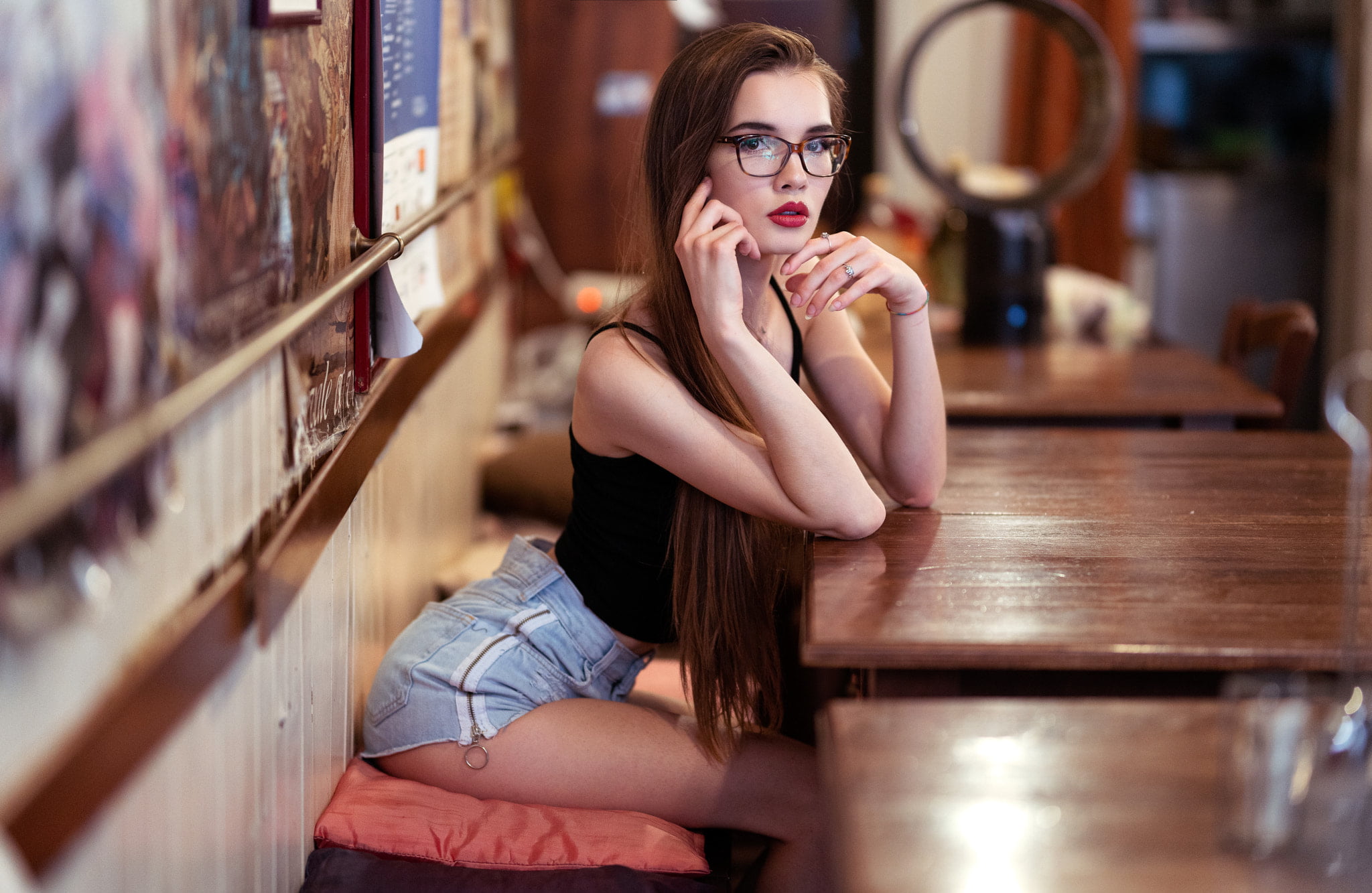 women, red lipstick, jean shorts, long hair, women with glasses
