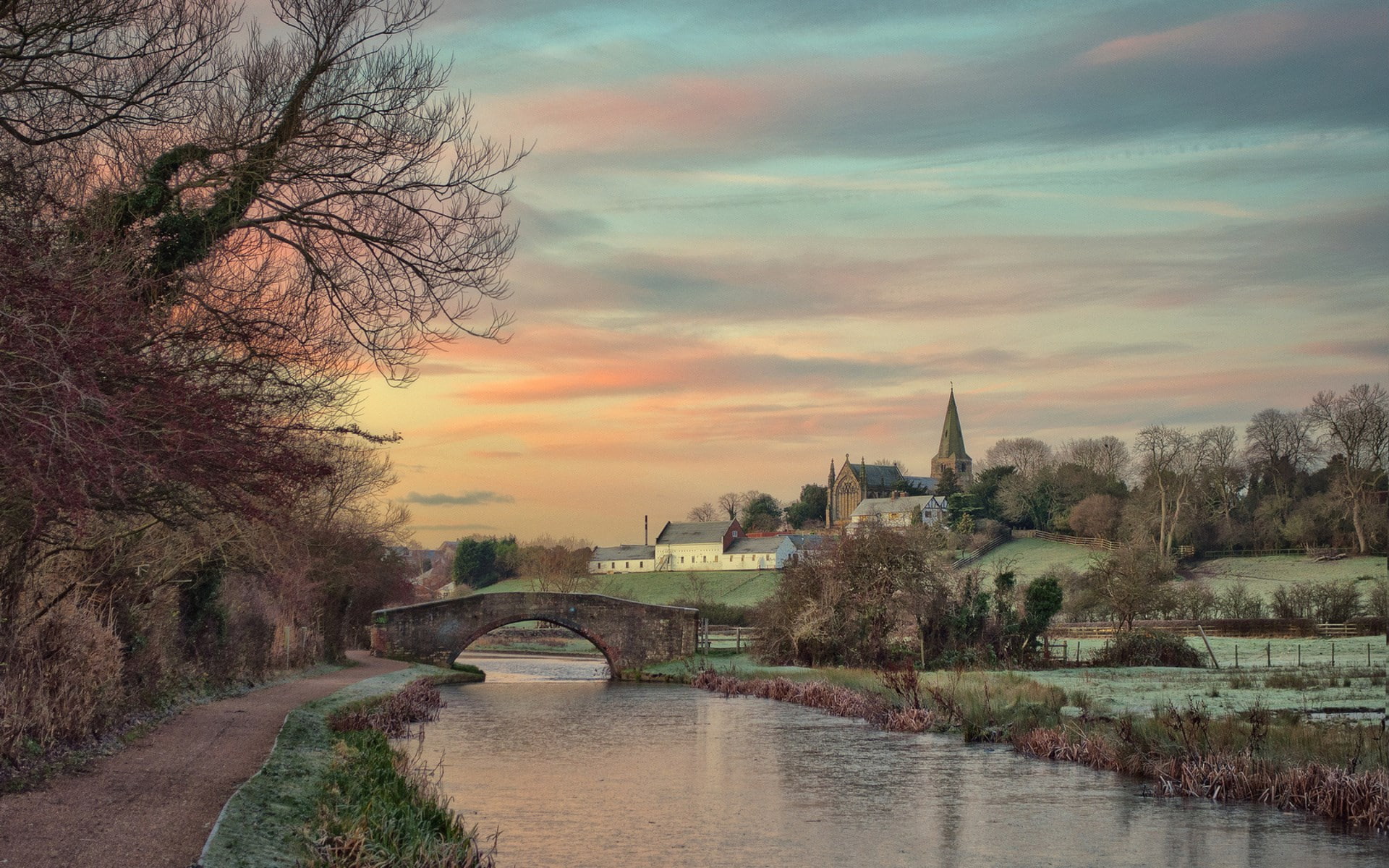 town, built structure, architecture, cloud - sky, bridge, water