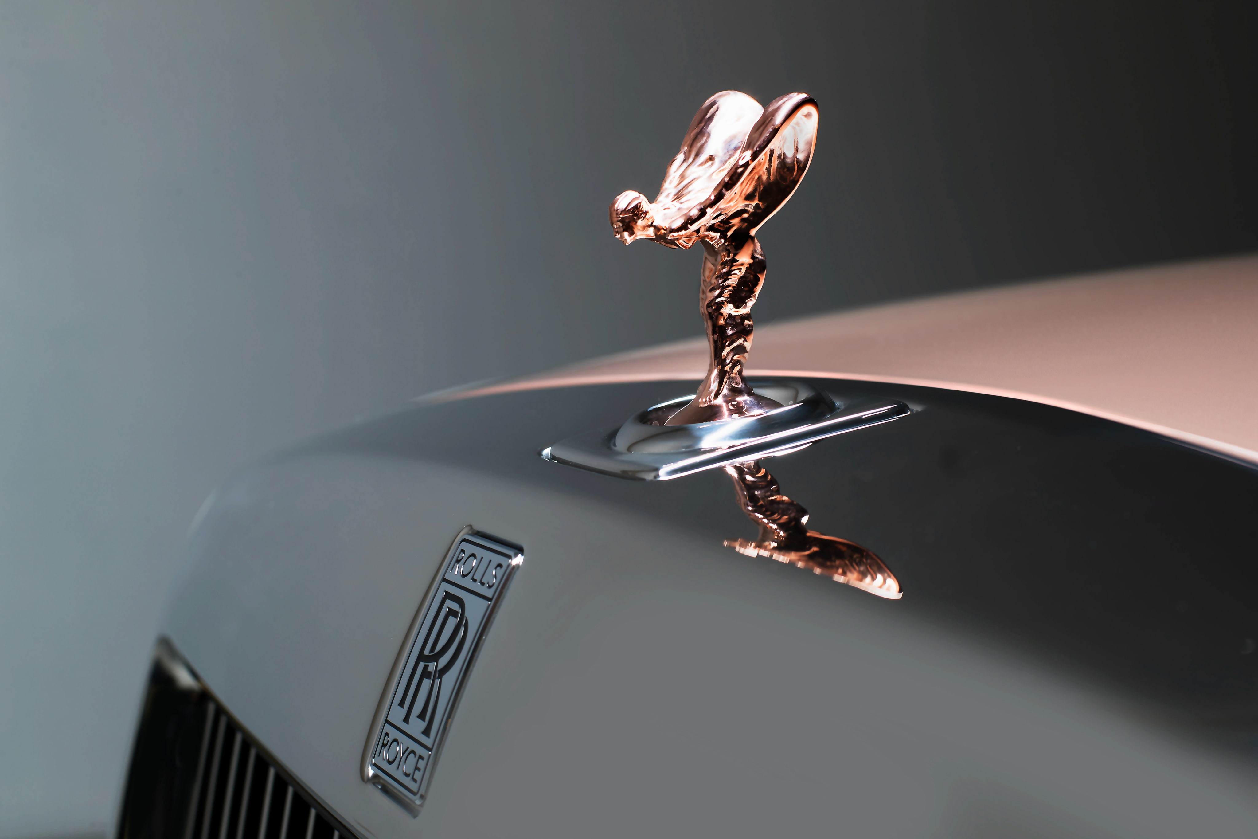 Hood ornament, Rolls-Royce Phantom EWB, Spirit of Ecstasy, 4K
