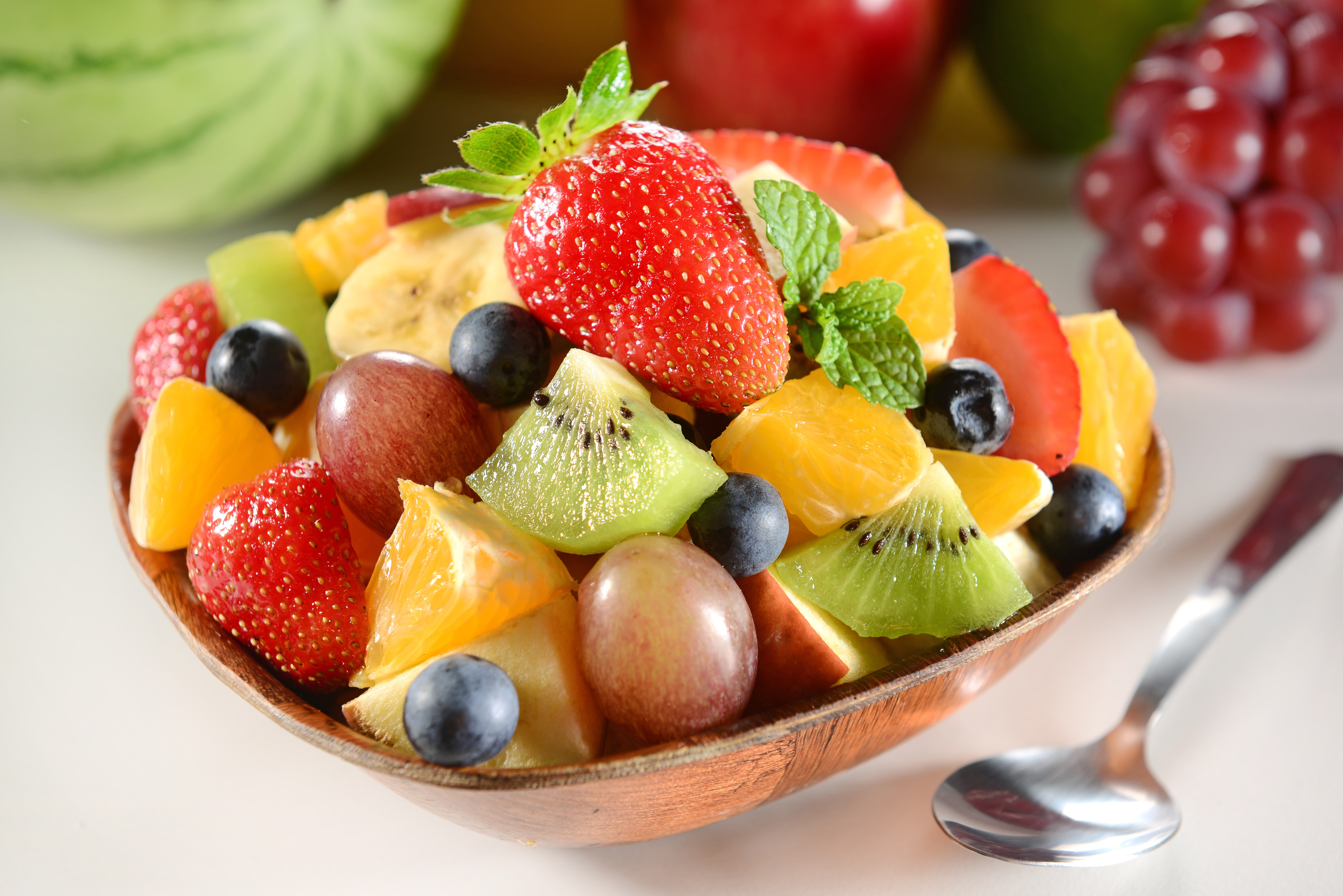 assorted fruits, berries, kiwi, blueberries, strawberry, grapes