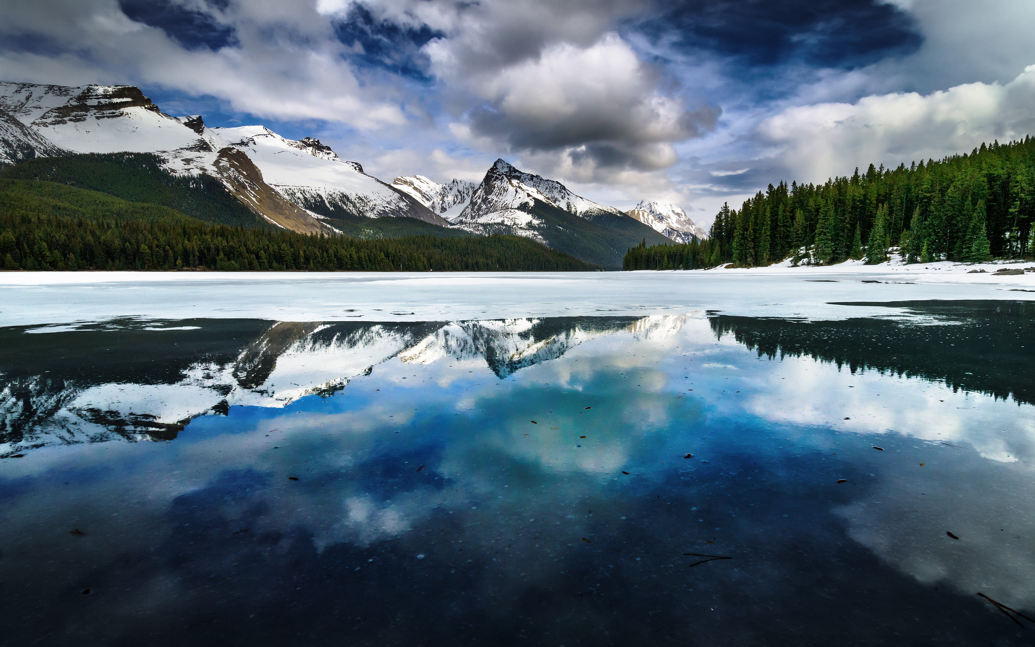 lake with snow-capped mountain at distance, Maligne Lake, Jasper