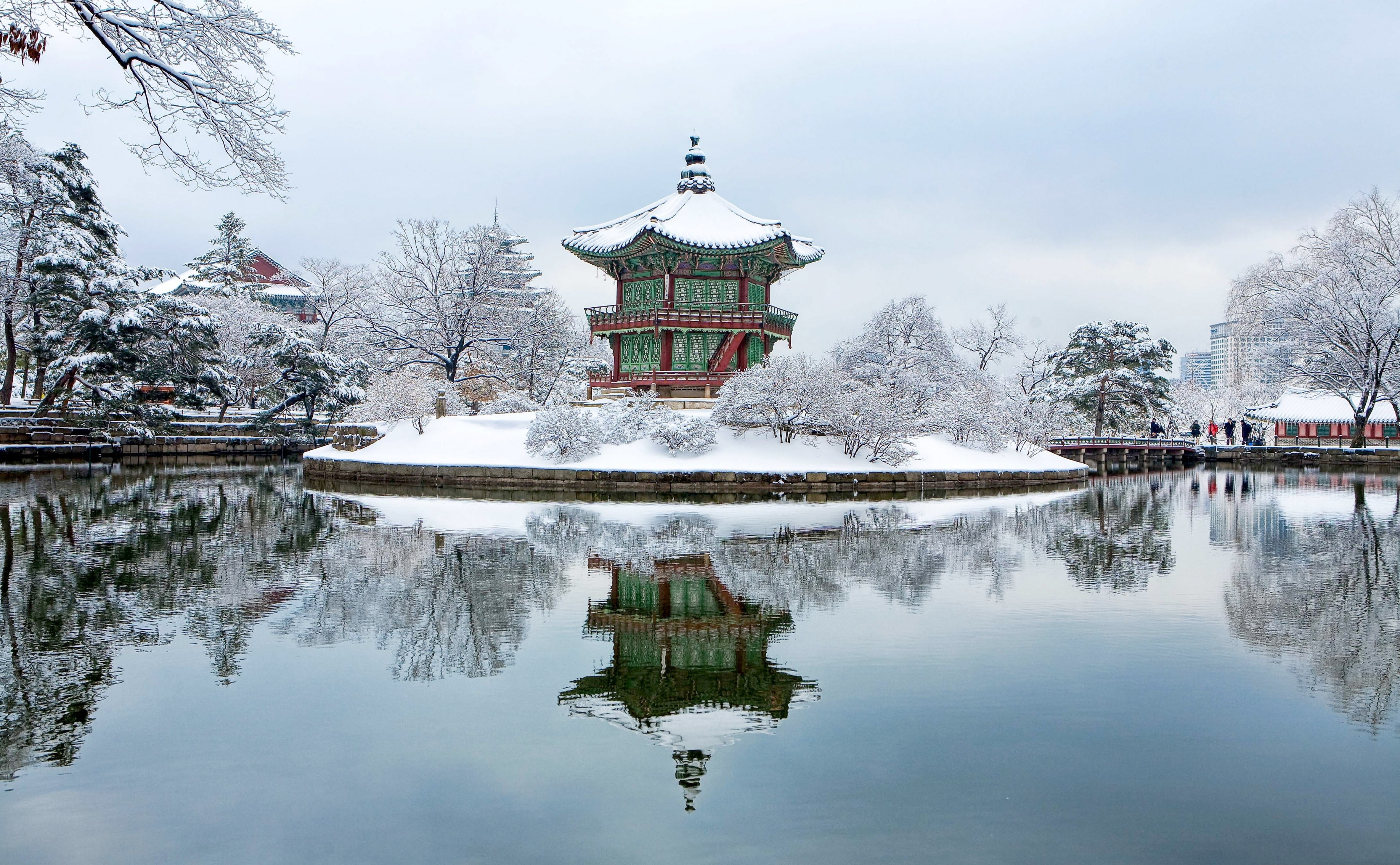 Gyeongbok Palace, South Korea, Winter HD Wallpaper, green tower