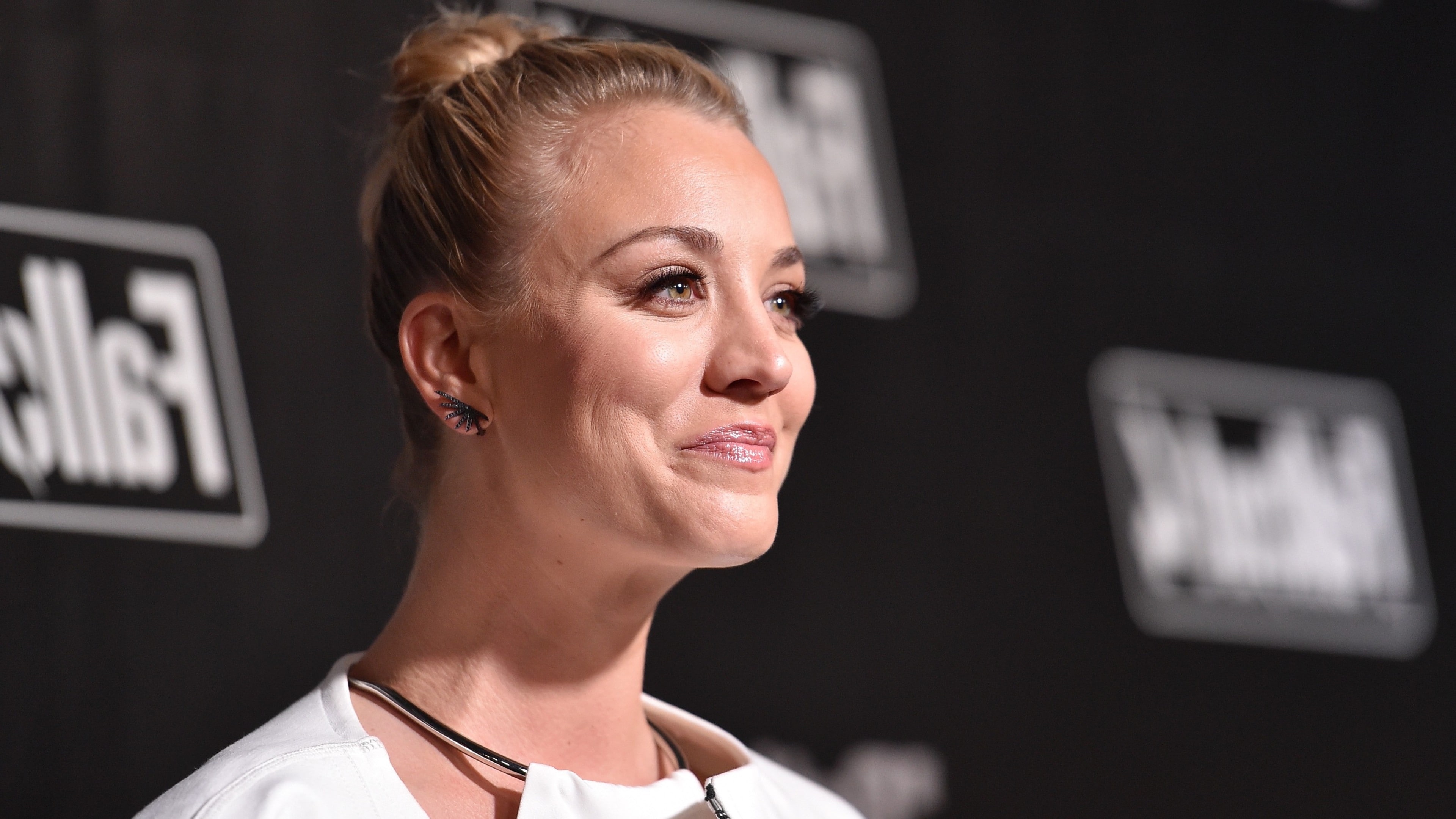 big bang theory, celebrities, kaley cuoco, adult, one person