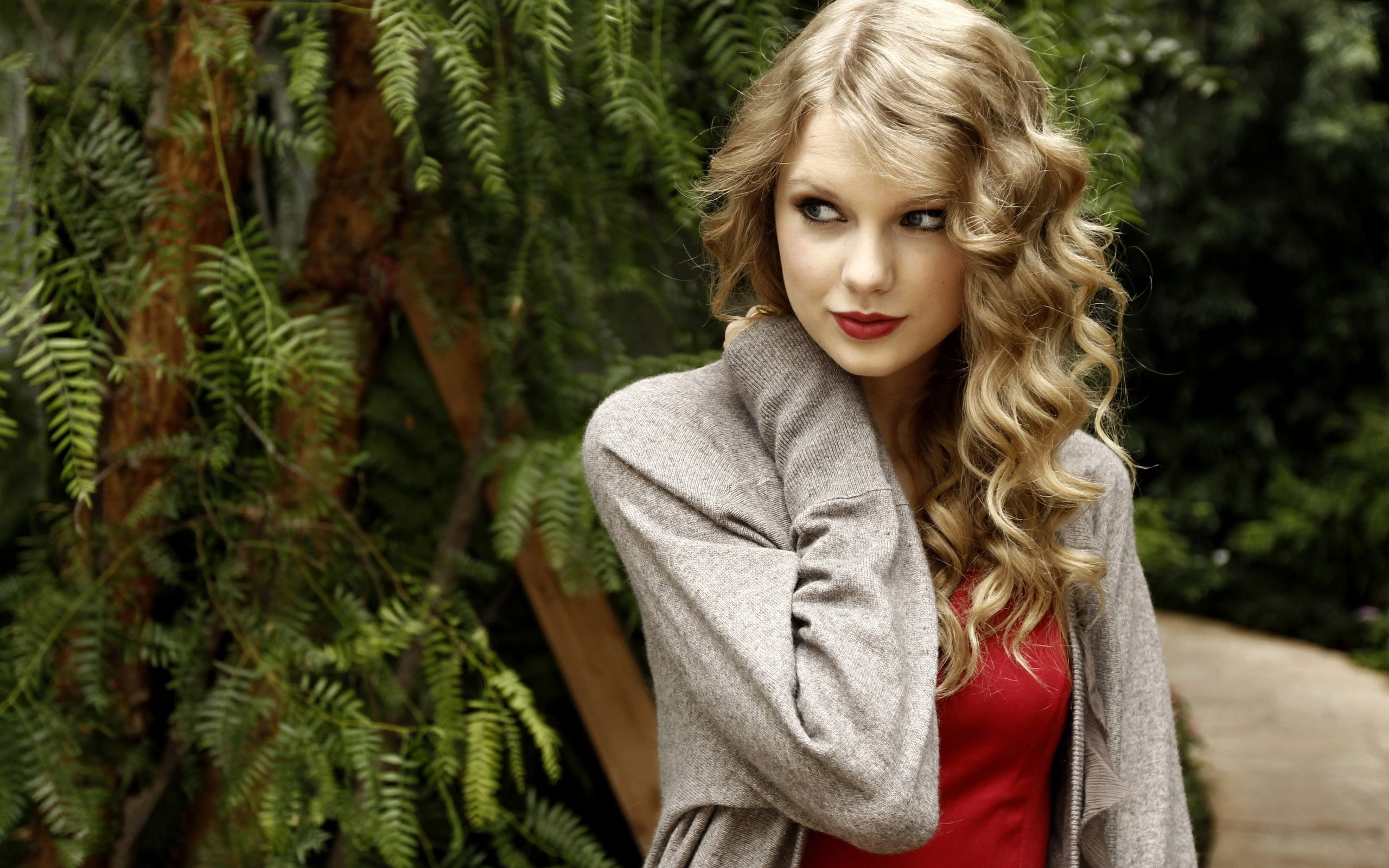 Taylor Swift, Singer, Celebrity, Women, Nature