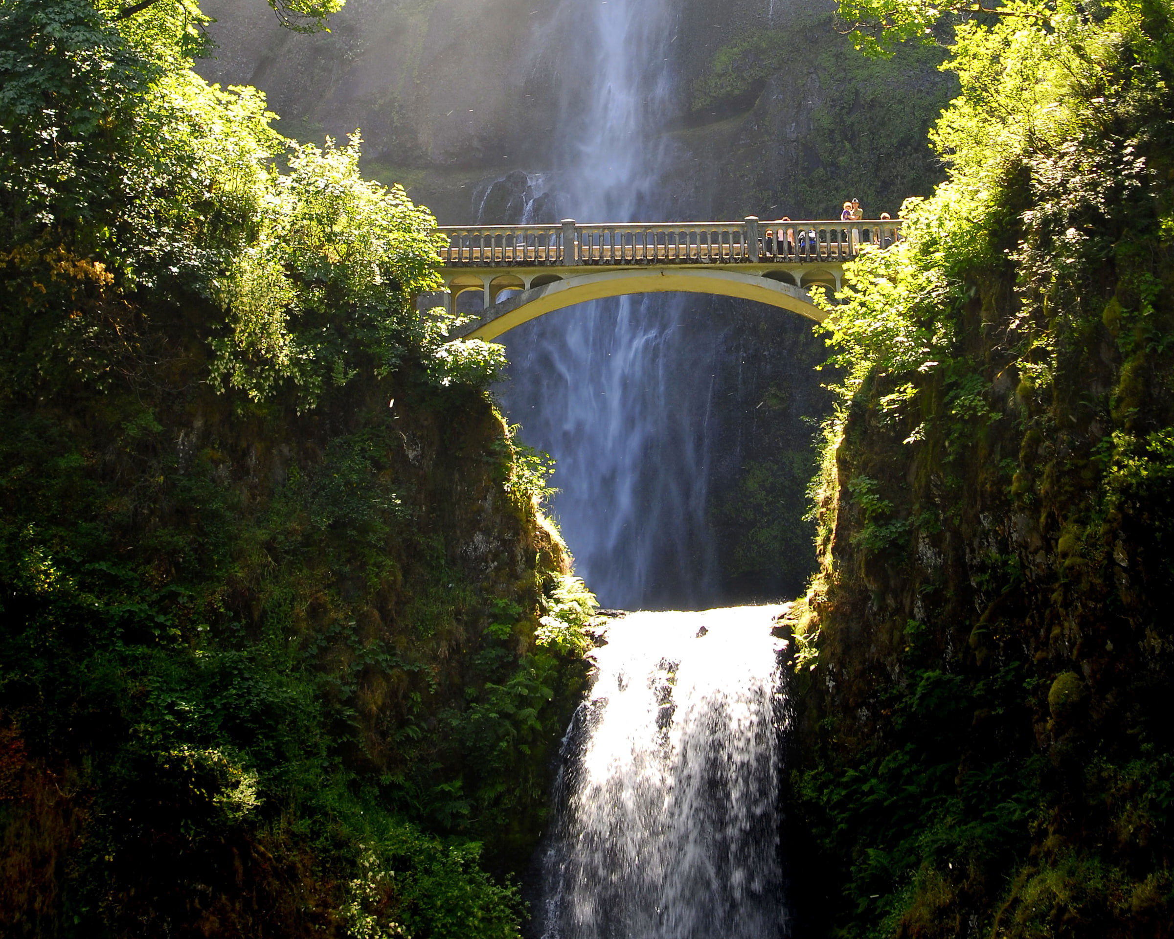 the sun, bridge, rock, open, waterfall, USA, the bushes, Multnomah waterfalls