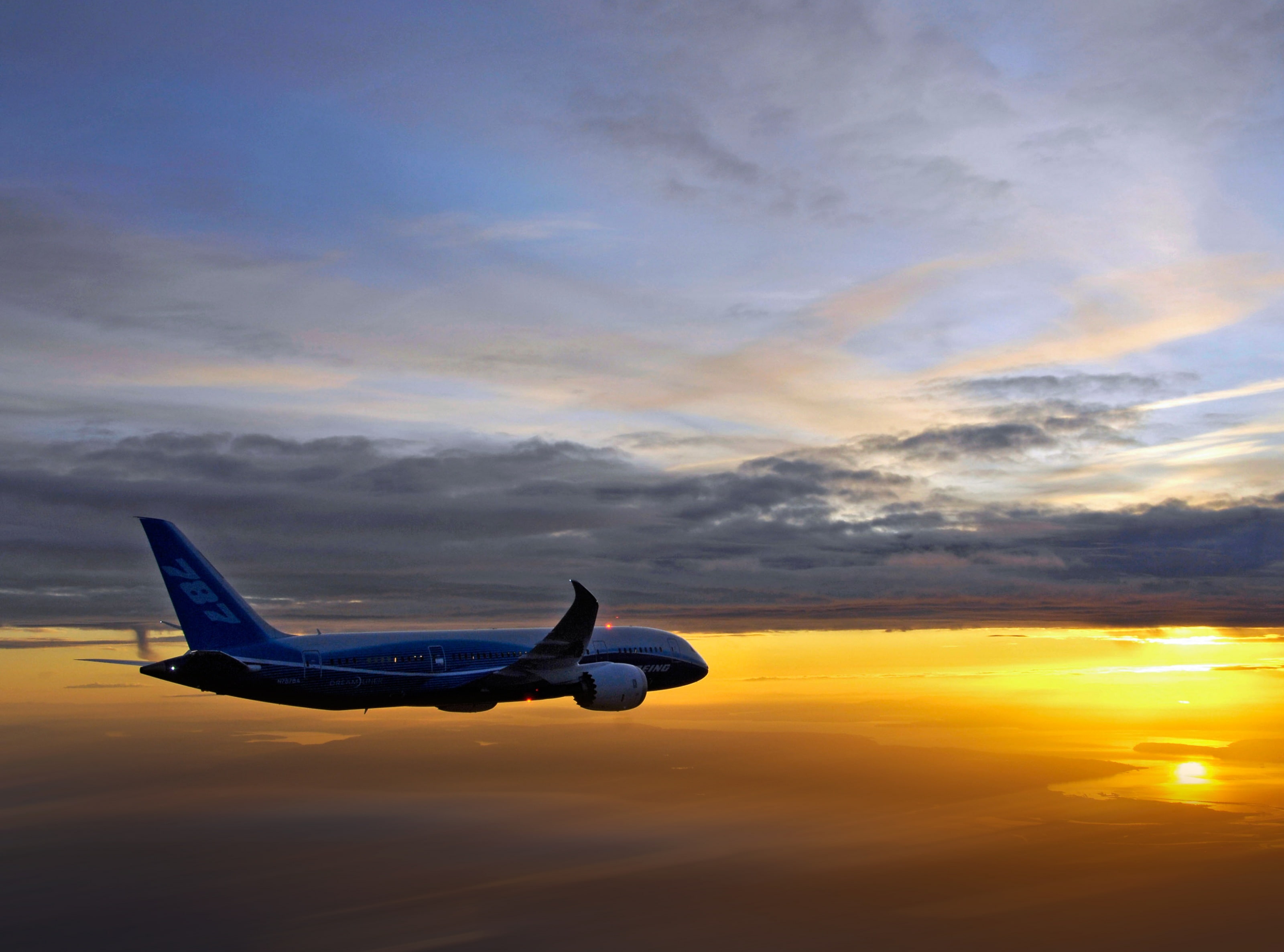Boeing 787 Aerial, gray airliner, Motors, Airplane, sky, sunset