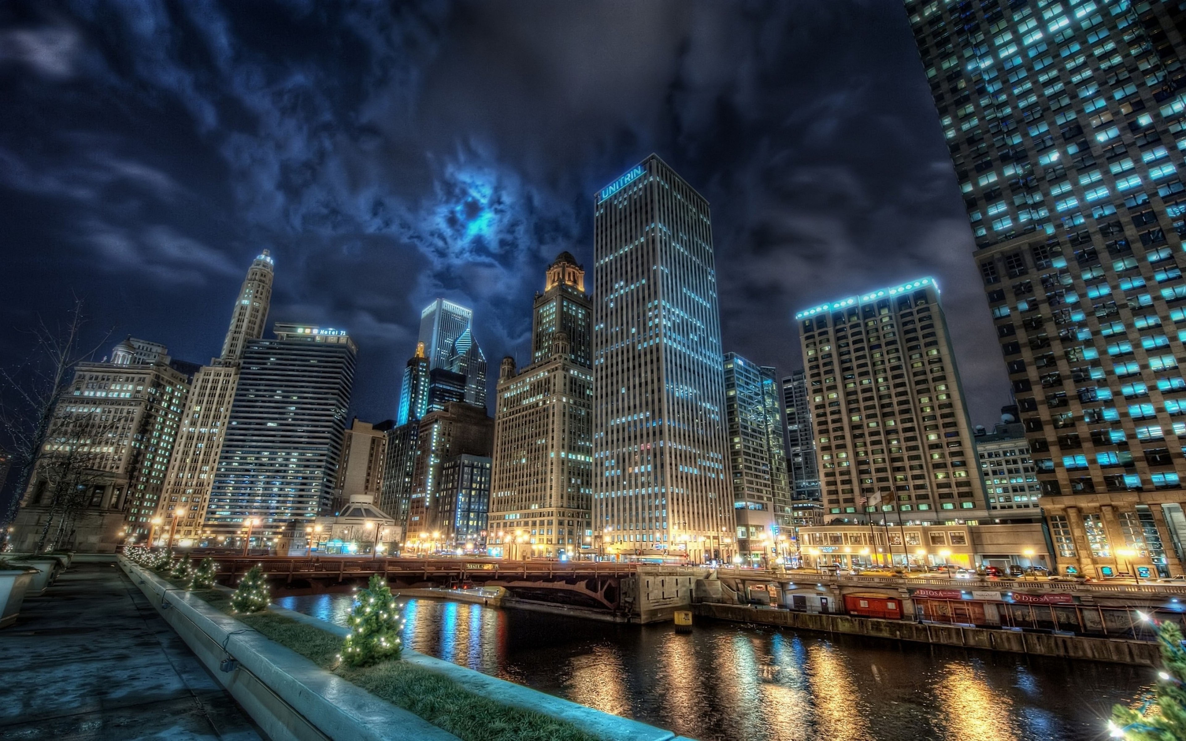 Chicago Skyline at Night 4K Ultra HD TV Wallpaper for Desktop Laptop Tablet And Mobile Phones 3840×2400
