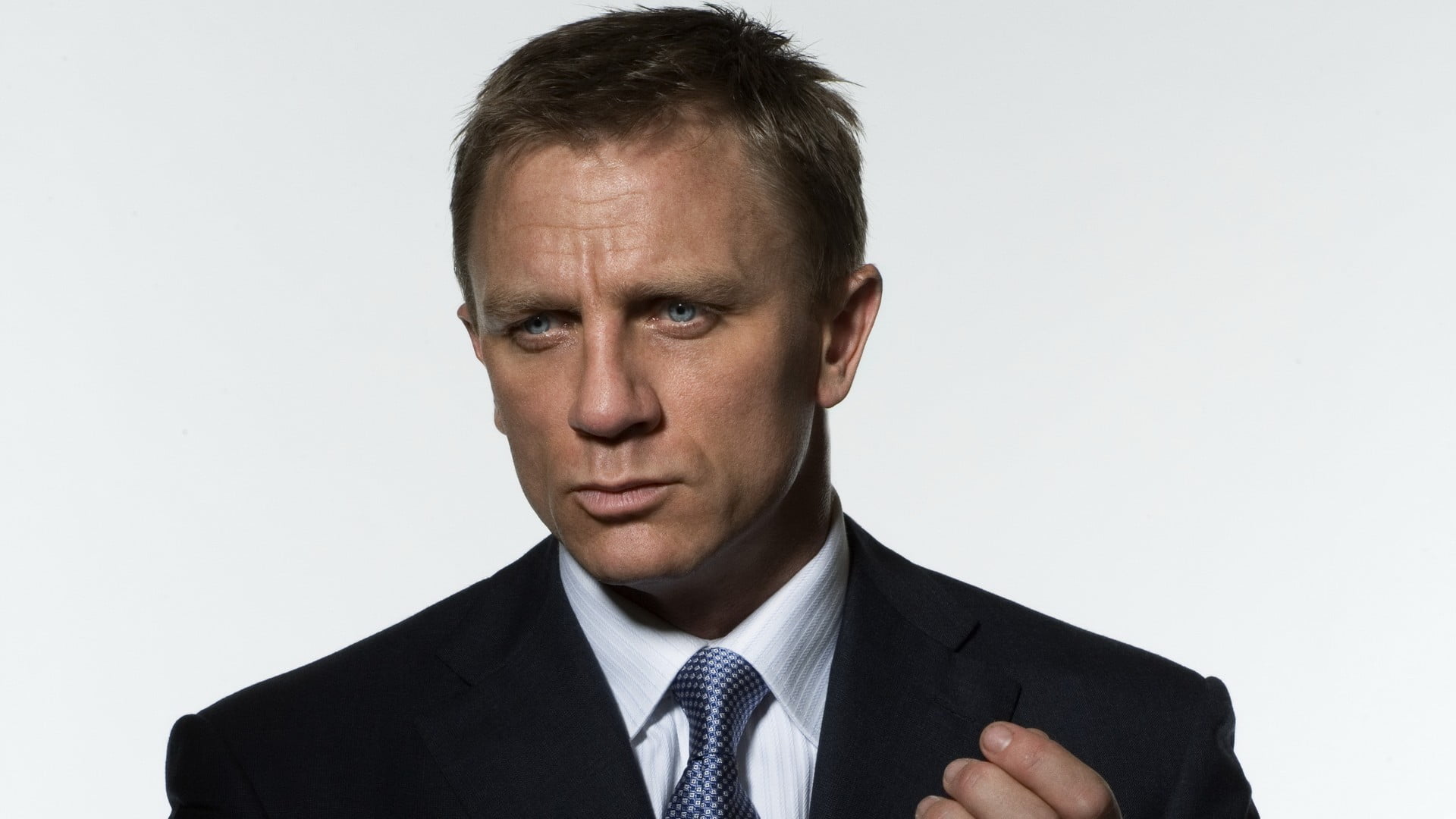 men's black suit jacket, movies, James Bond, Daniel Craig, one person
