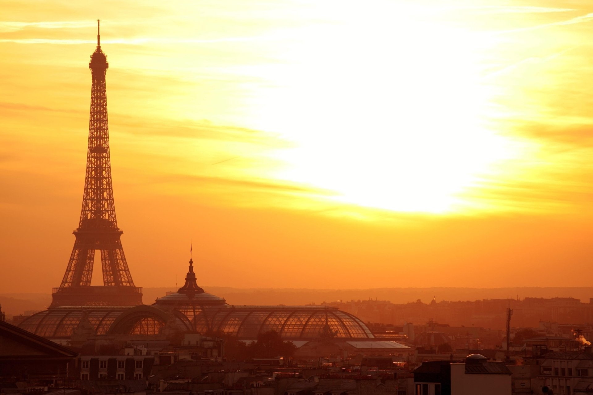 Monuments, Eiffel Tower