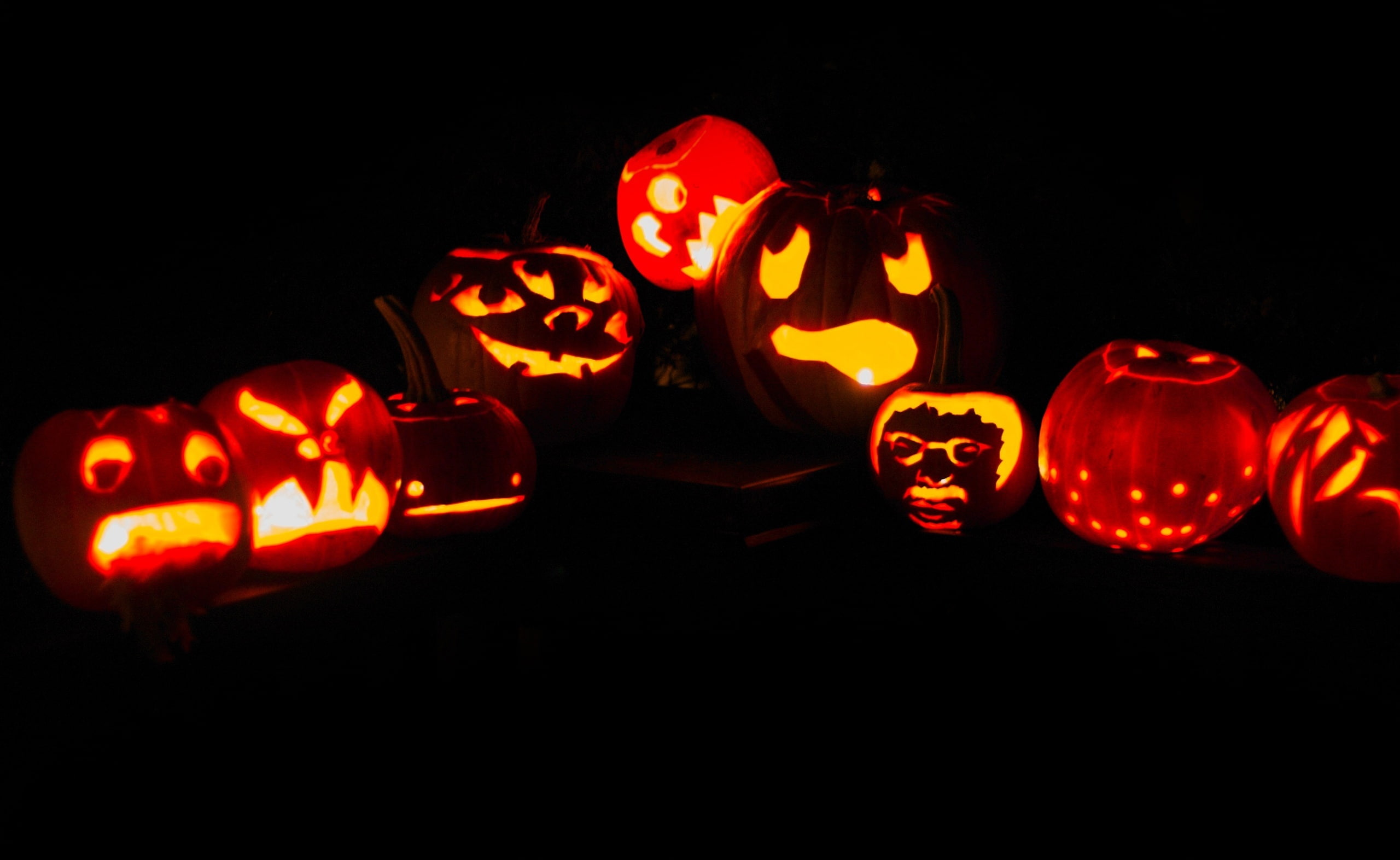Halloween Gang, jack-o'-lantern LED decor lot, Holidays, dark