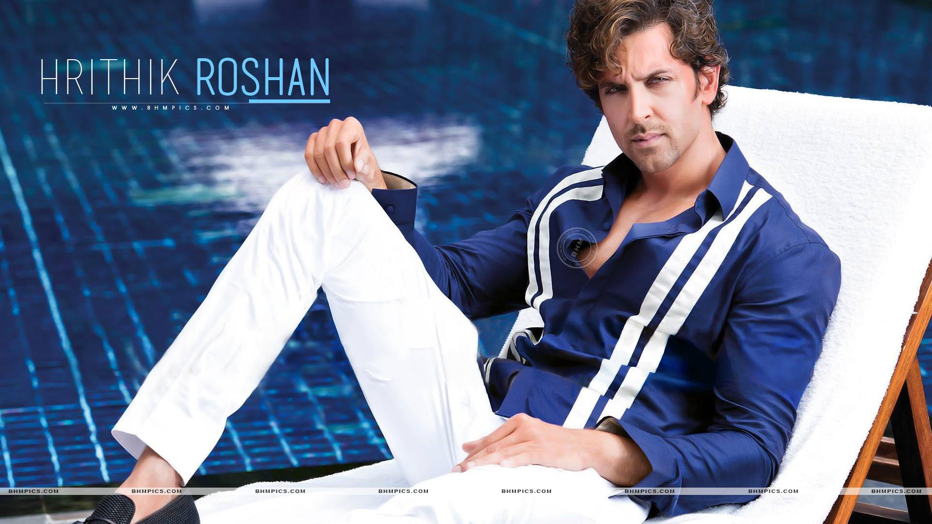 Hrithik Roshan In Blue Shirt, male celebrities, bollywood, actor