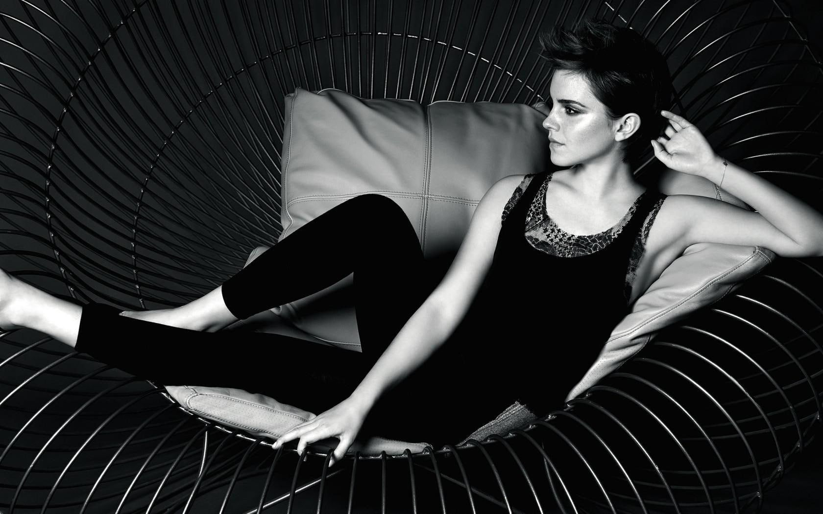Beauty Emma Watson, women's black tank top with black pants, female celebrities