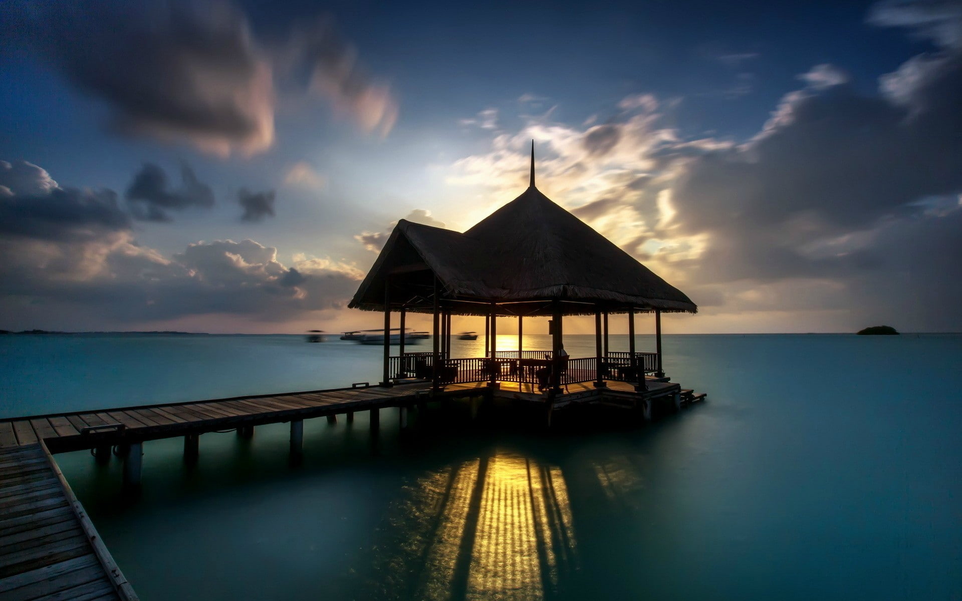Resort Hut Hotel Ocean Tropical Sunset Clouds HD, brown gazebo