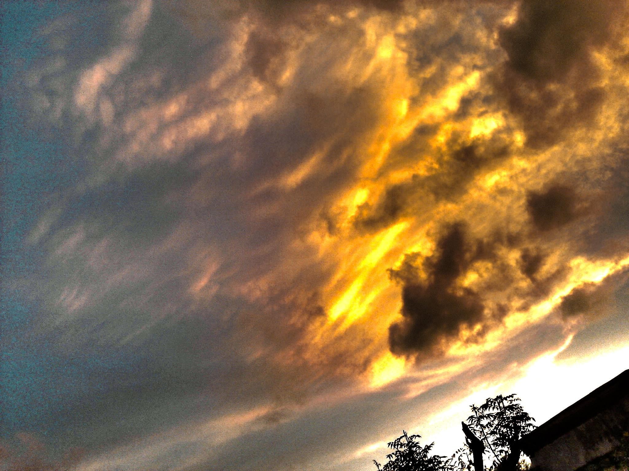 clouds, sky, cloud - sky, low angle view, beauty in nature