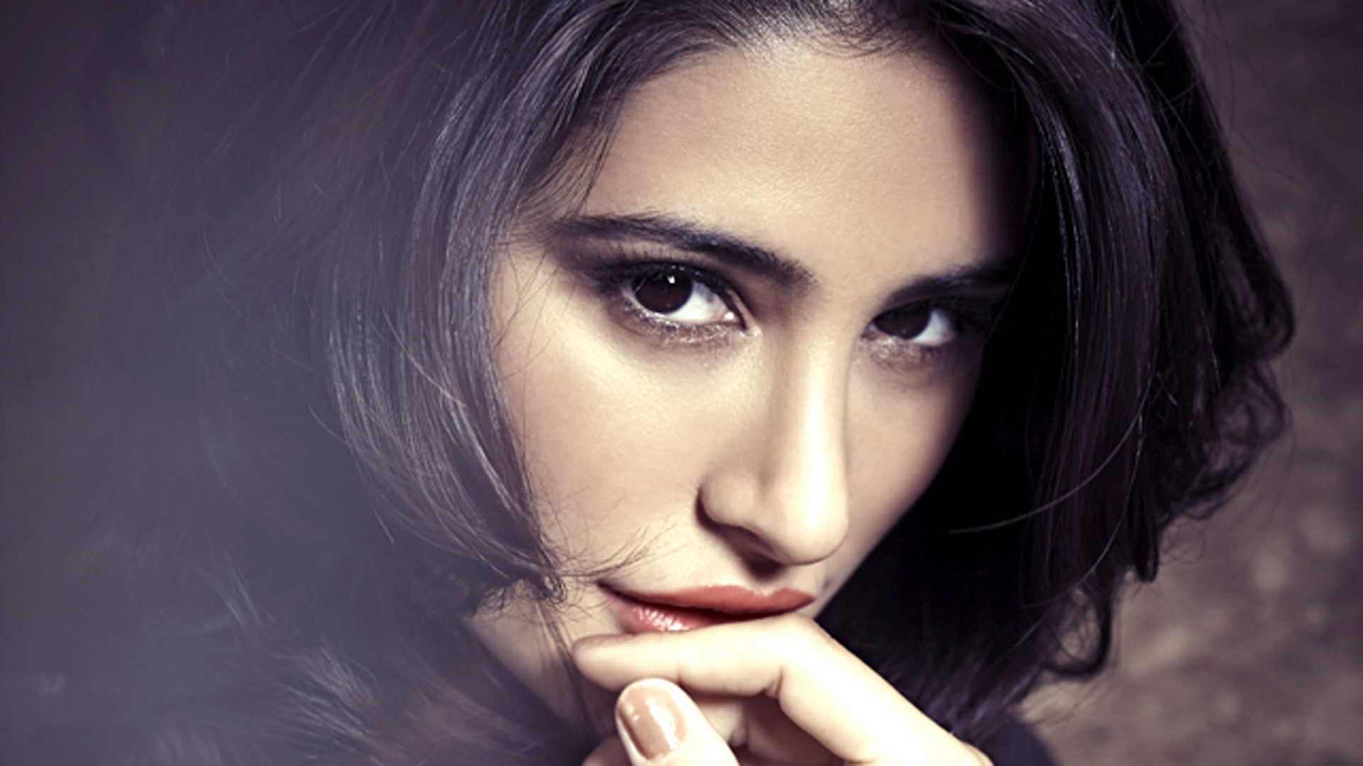 Nargis Fakhri Cute Close Up   Photoshoot