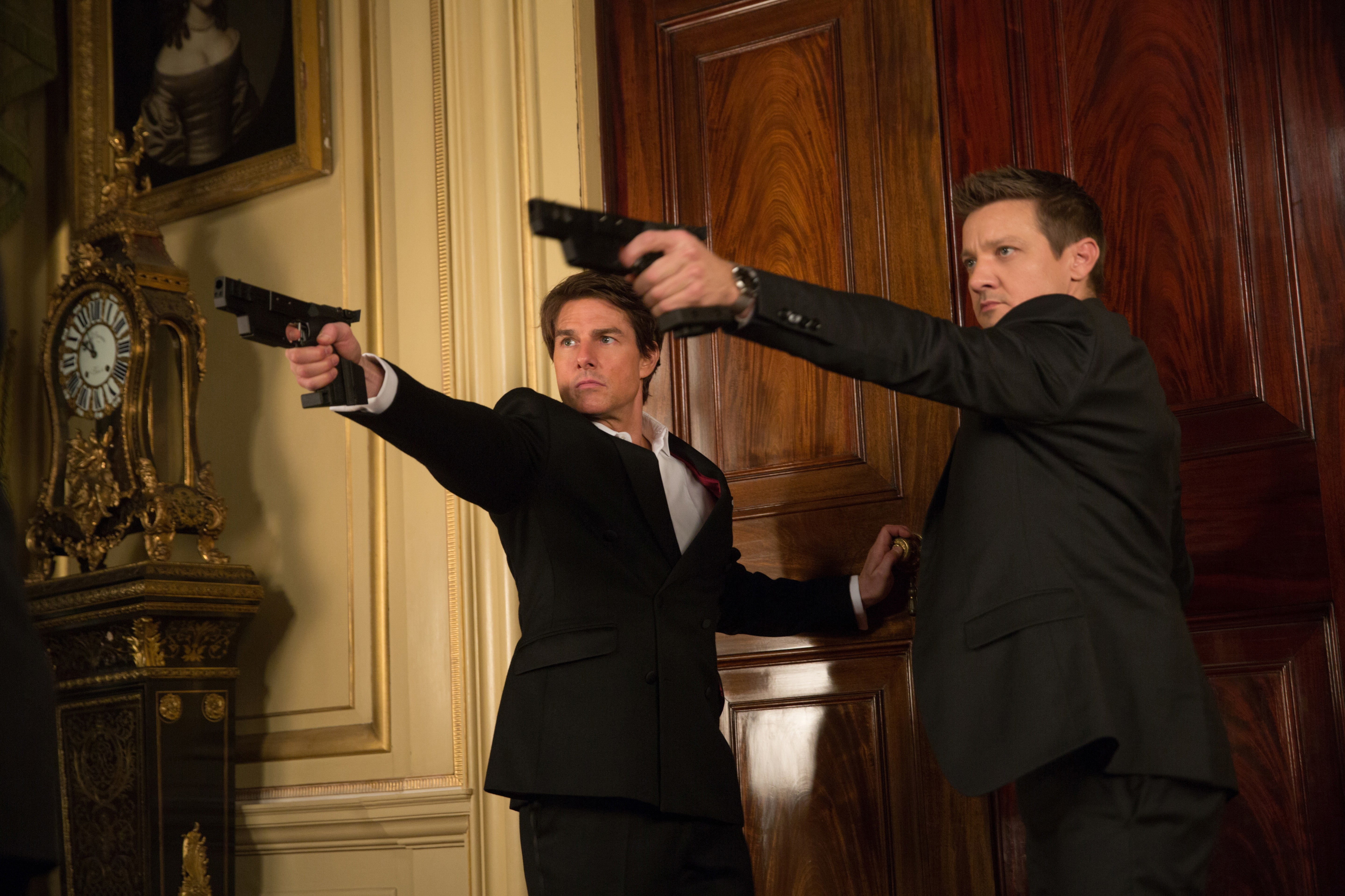 weapons, guns, frame, Tom Cruise, Jeremy Renner, Ethan Hunt