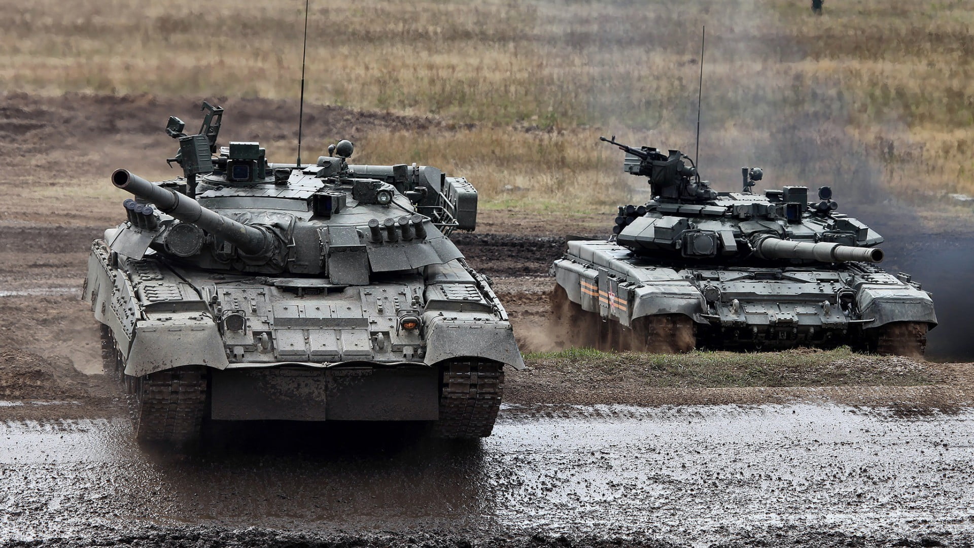 two gray war tanks, military, T-90, T-80, weapon, armored tank