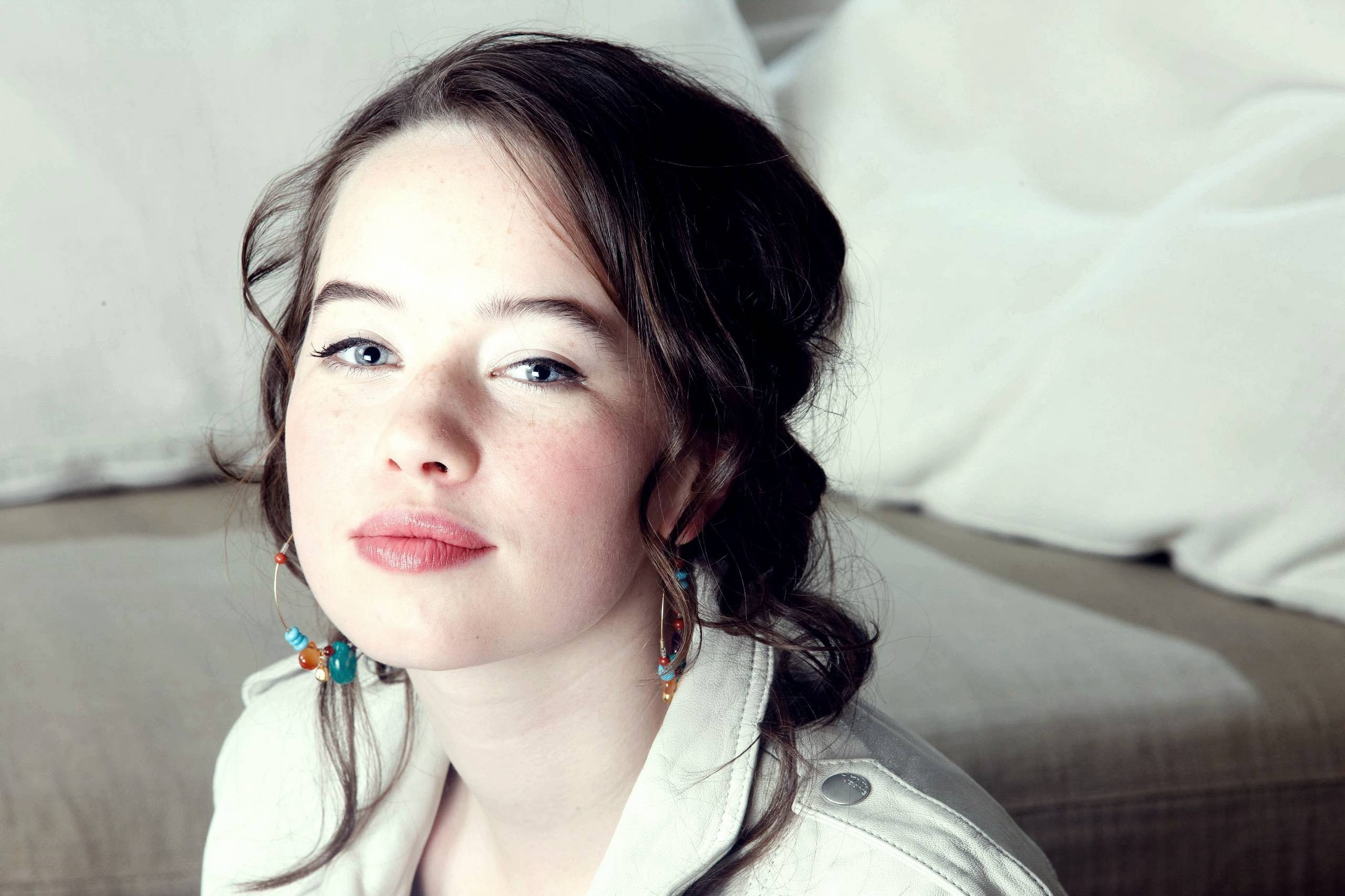 Anna Popplewell, face, women