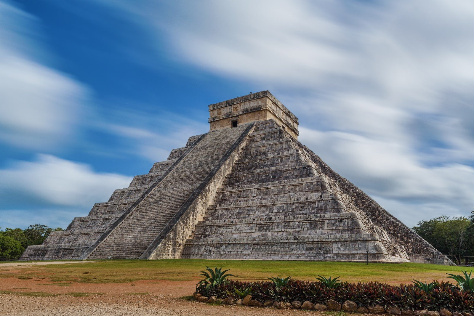 pyramid chichen itza
