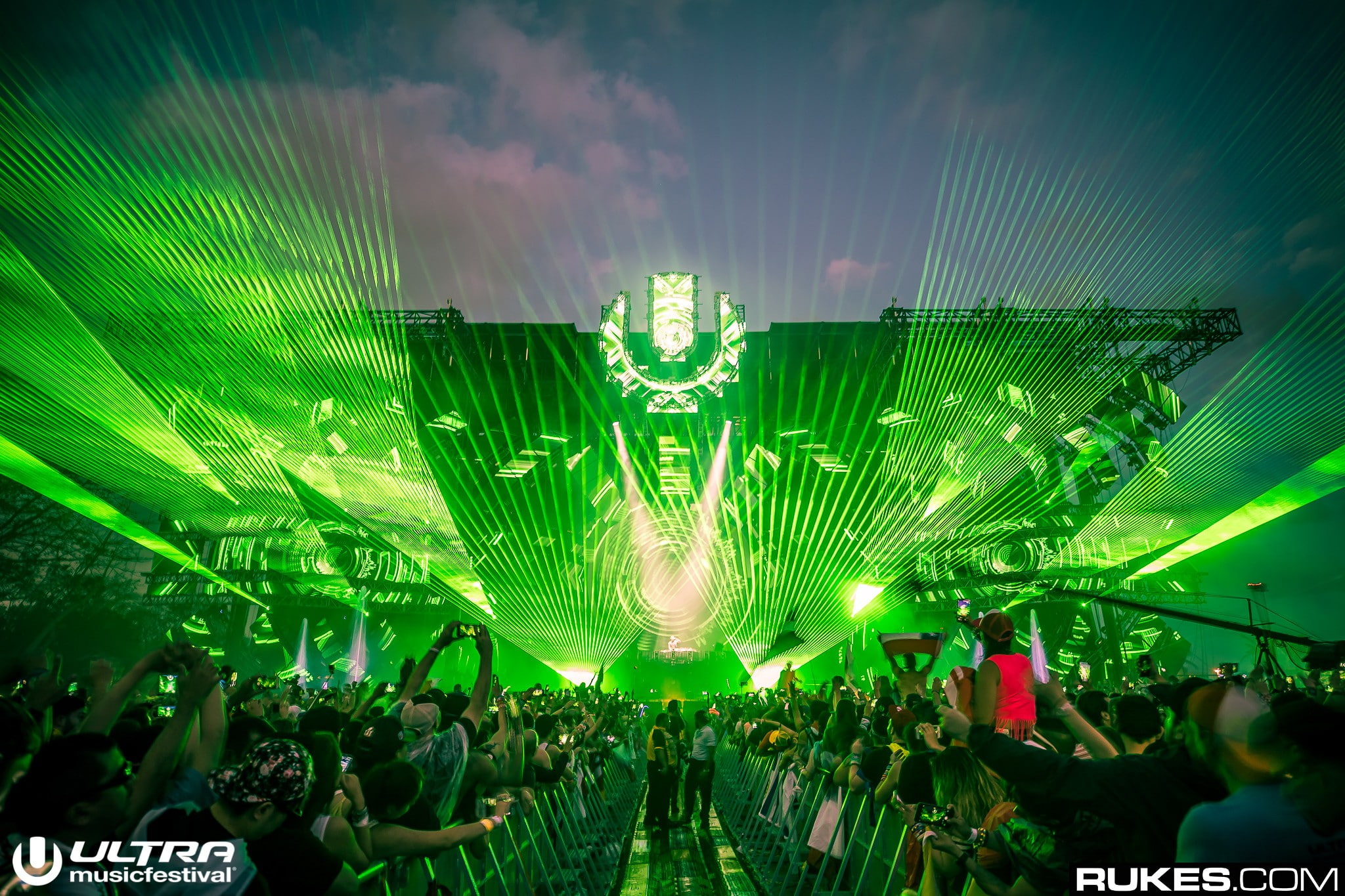 Ultra Music Festival, Rukes, stages, lights, photography, lasers
