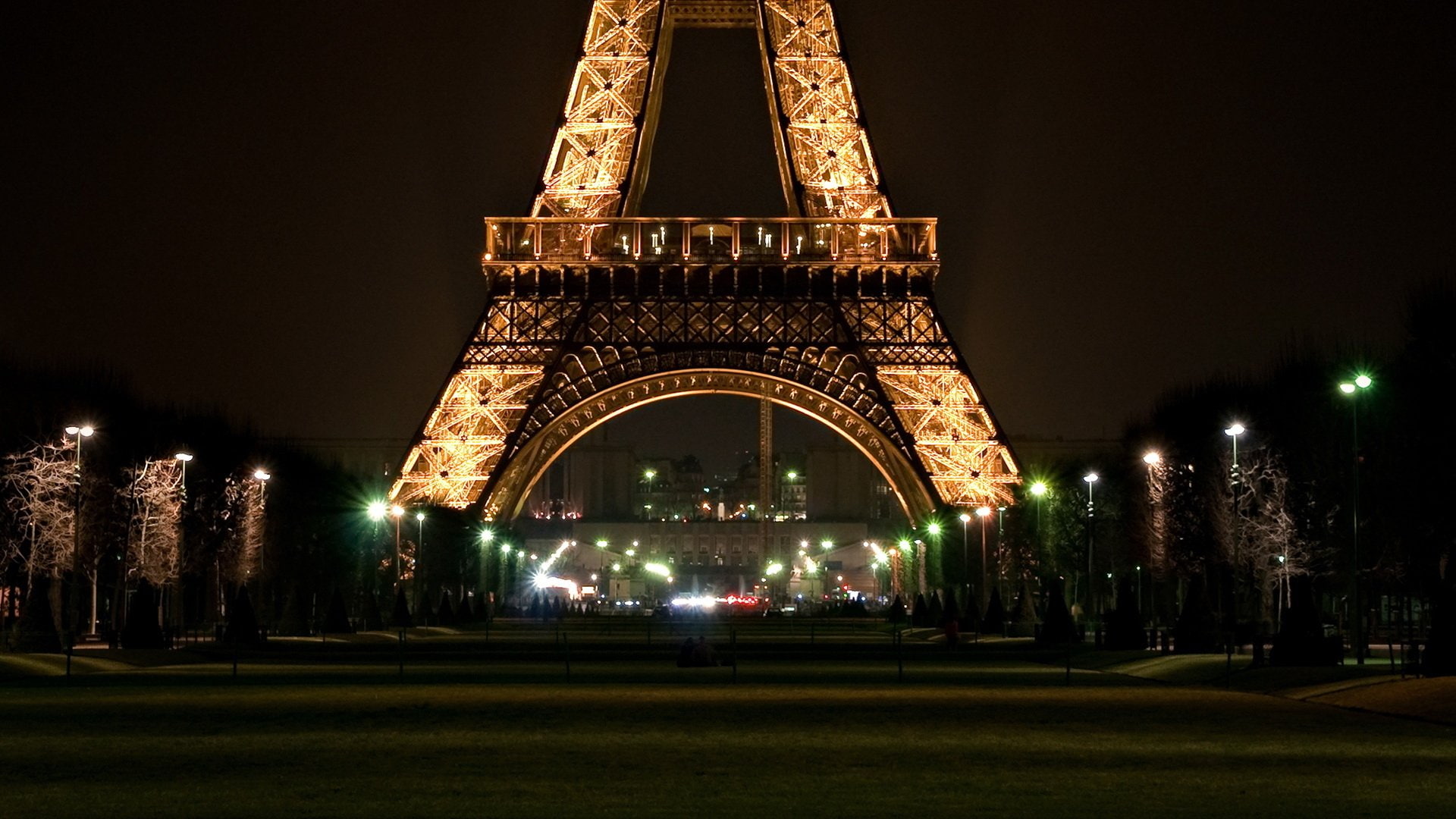 Monuments, Eiffel Tower