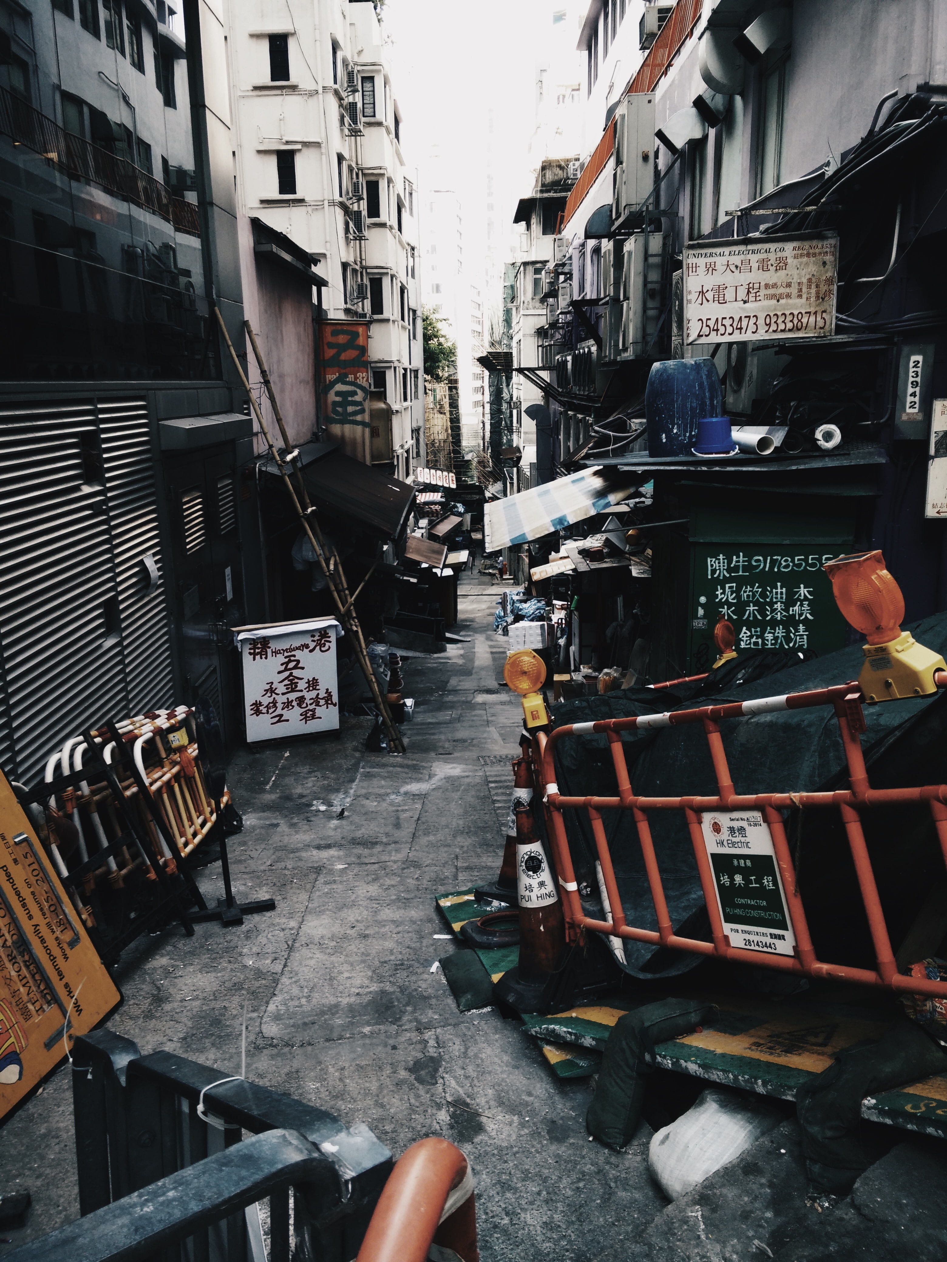 minimalism, construction site, alleyway, China, Hong Kong
