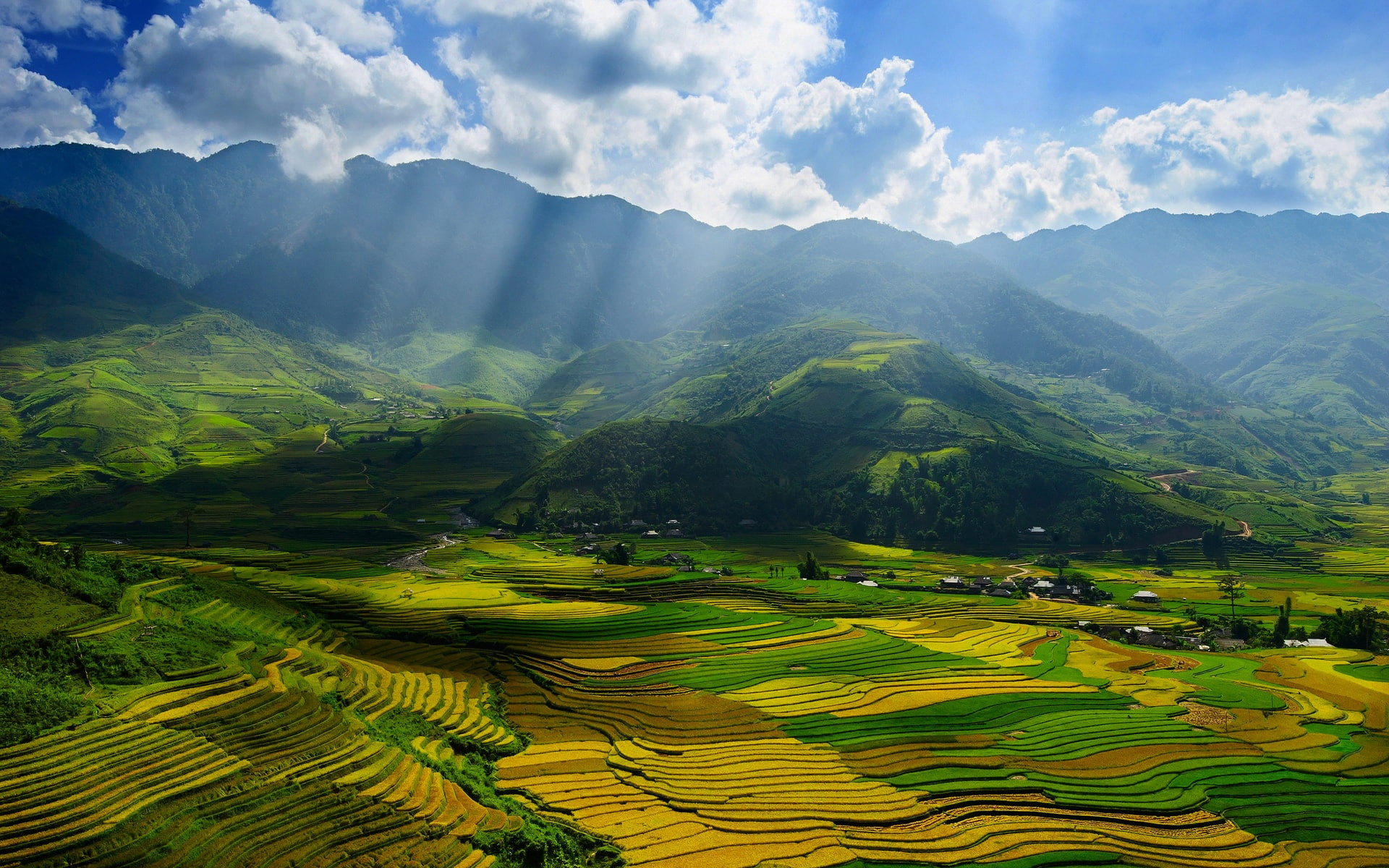 Vietnam, Yen Bai Province, beautiful scenery, valley, fields
