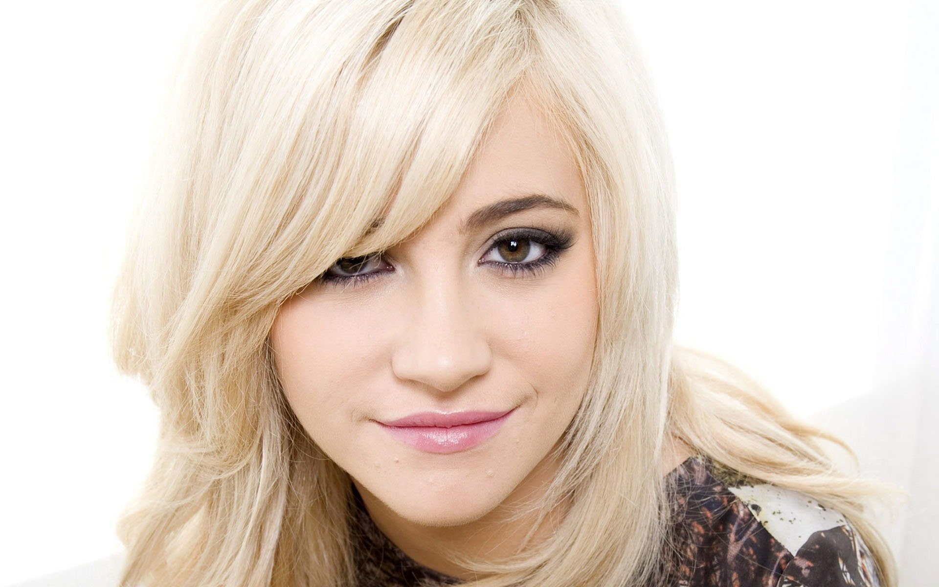 Singers, Pixie Lott