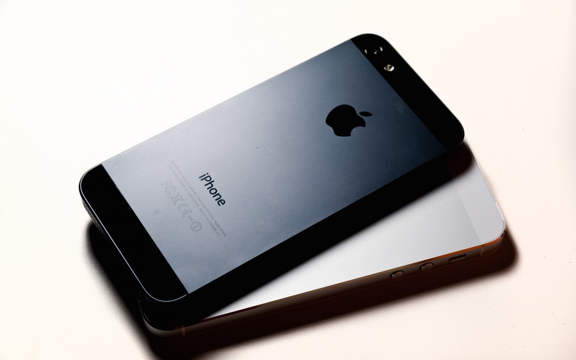 iPhone 5 Rear, tech, iphone5