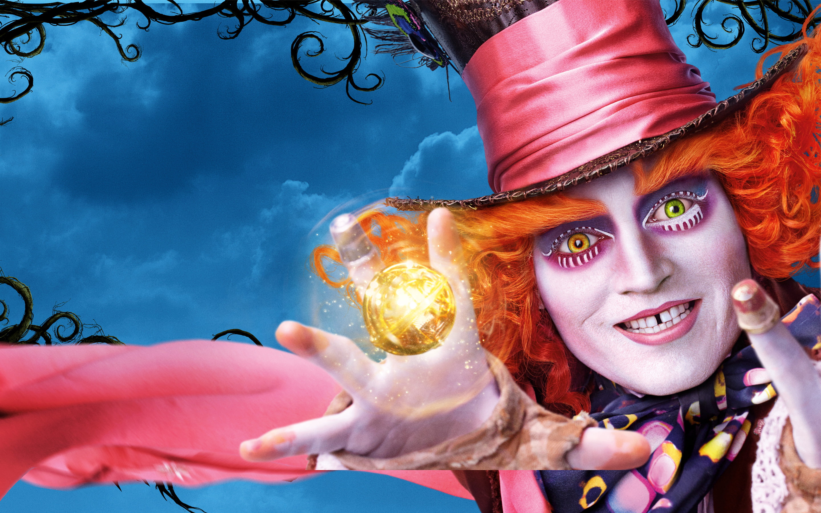 Johnny Depp Alice Through the Looking Glass, one person, smiling